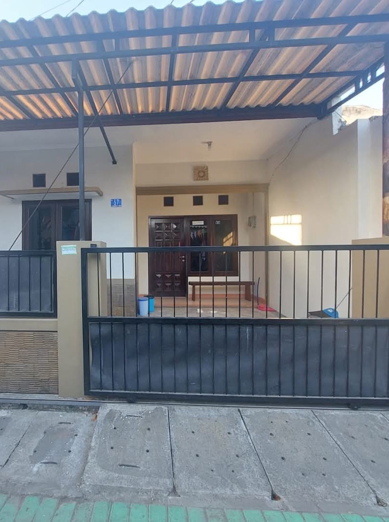 Rumah Cozy Manukan, Surabaya