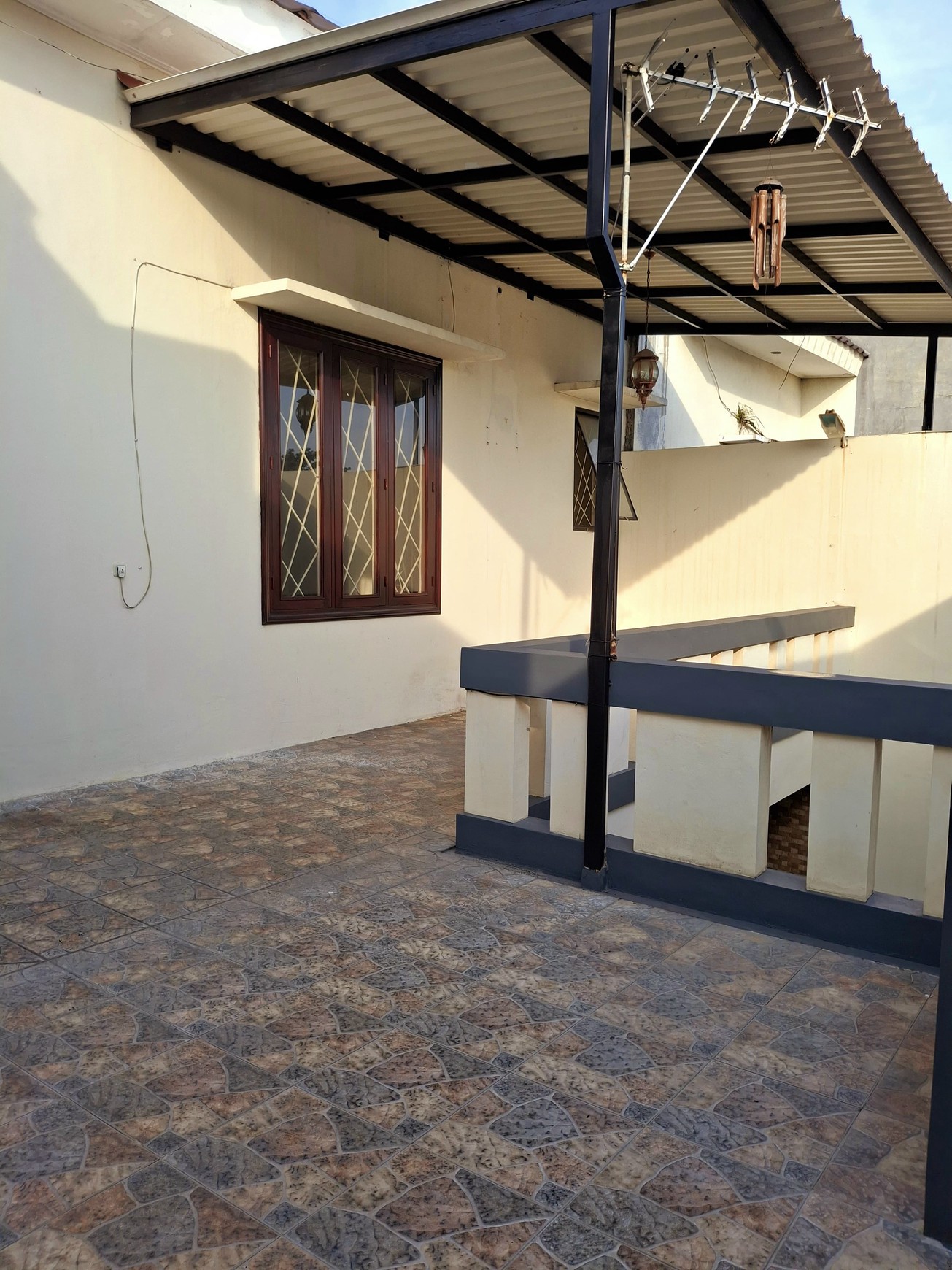 Rumah Cantik di Pondok Maritim Indah, Siap Tempati!