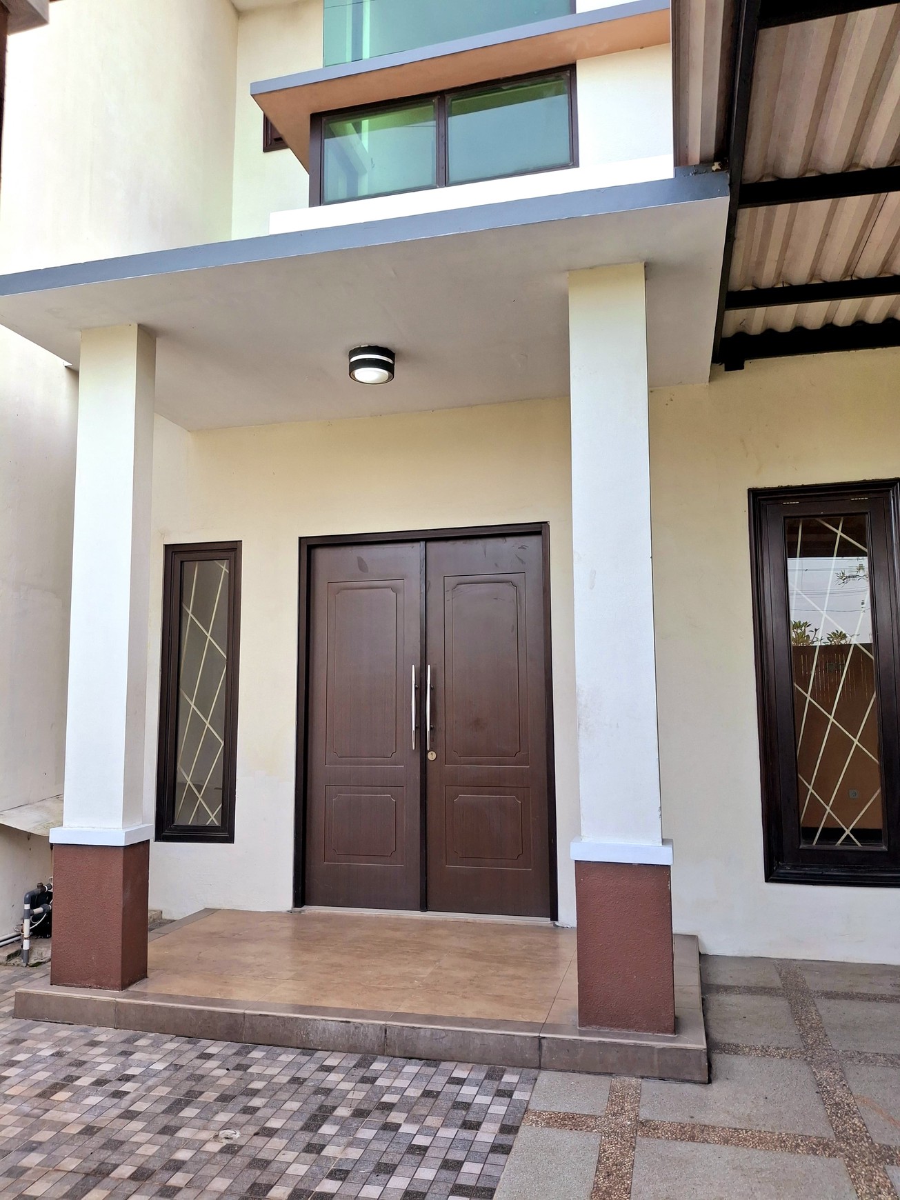 Rumah di Wiyung dengan Lingkungan Asri dan Eksklusif