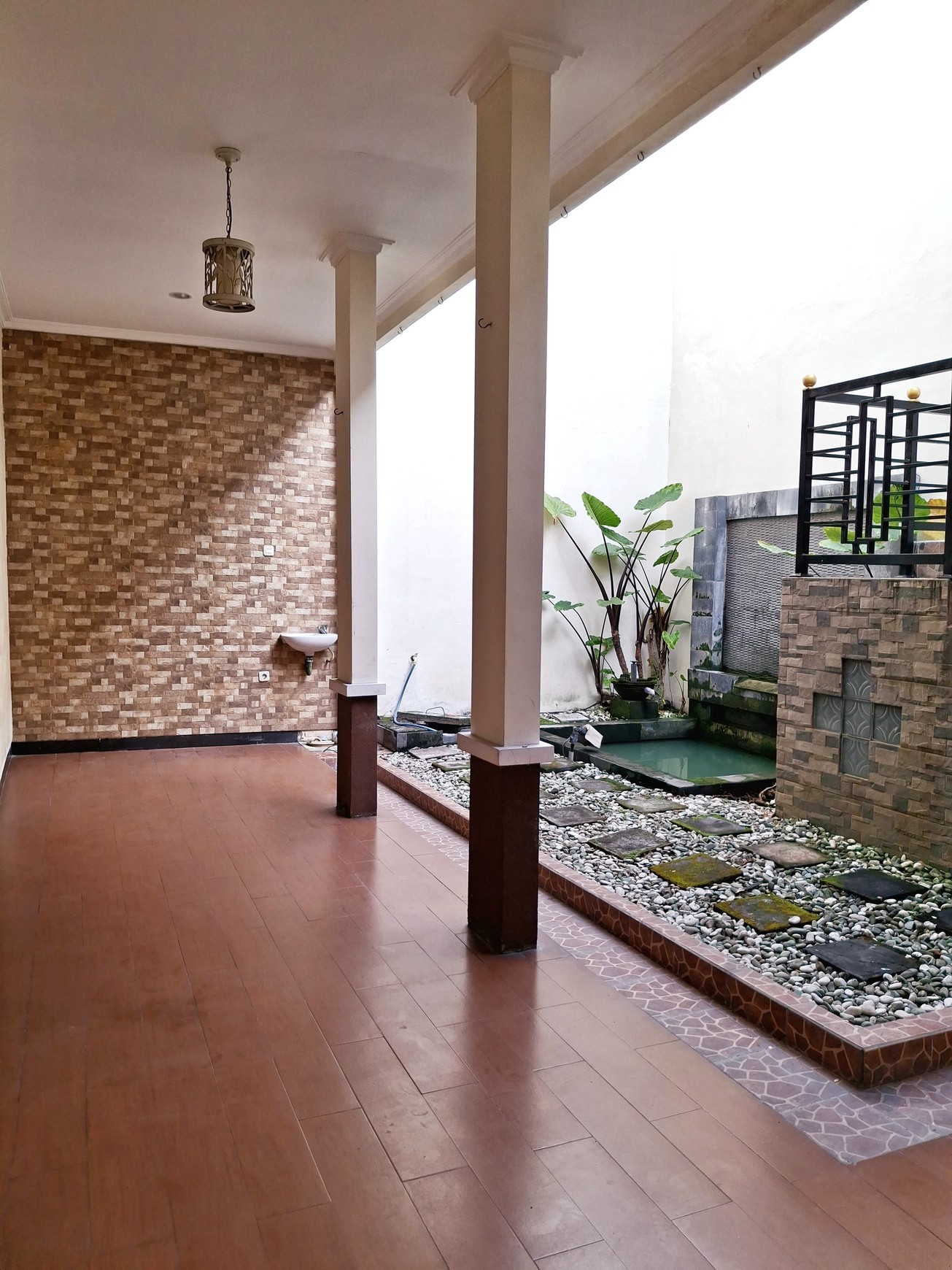 Rumah di Wiyung dengan Lingkungan Asri dan Eksklusif