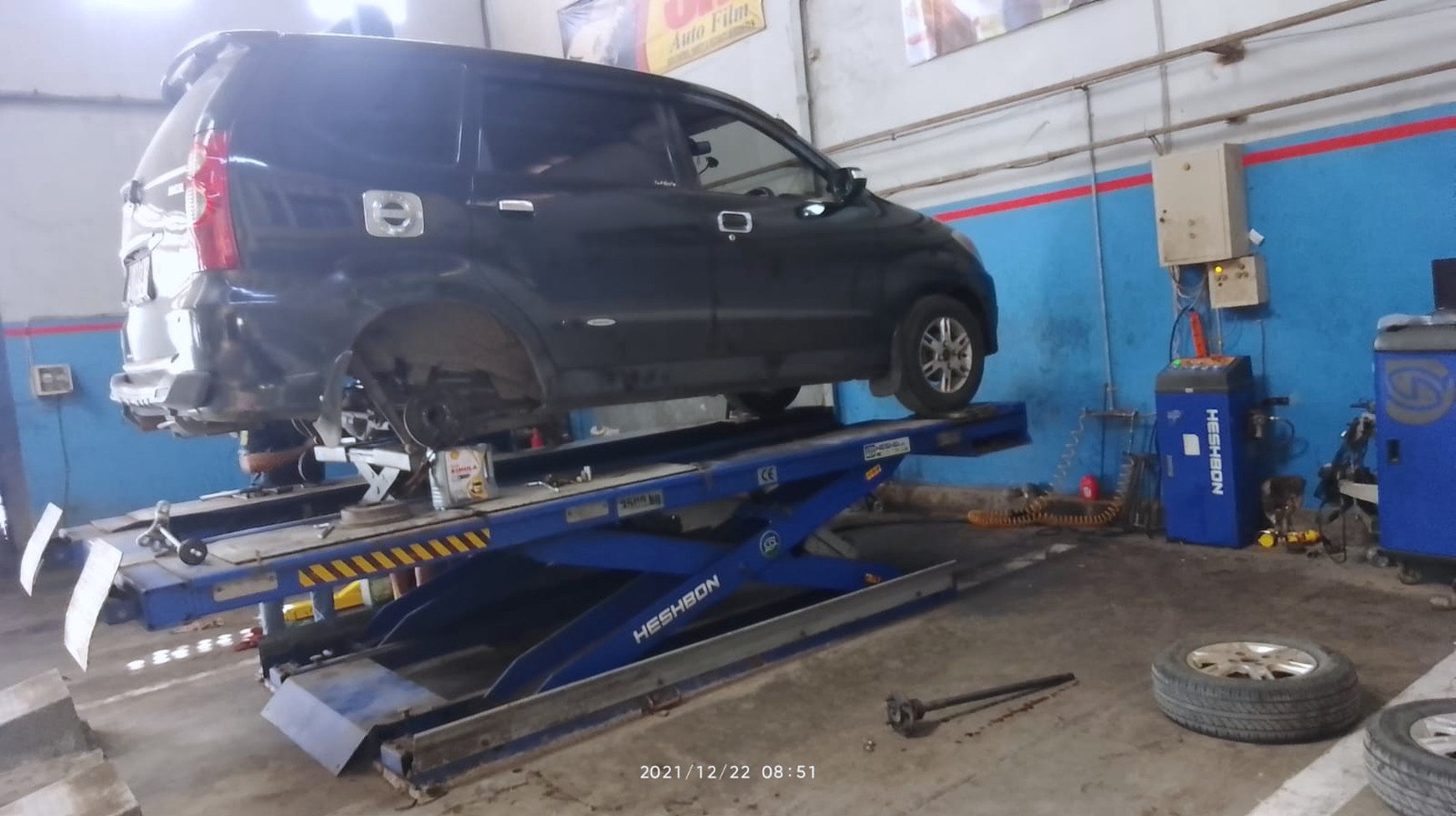 Dijual Cepat! Tempat Usaha Strategis & Siap Operasional di Mojokerto!