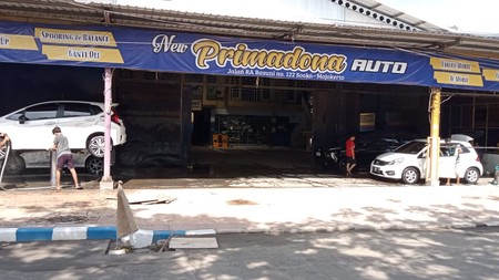 Dijual Cepat! Tempat Usaha Strategis & Siap Operasional di Mojokerto!