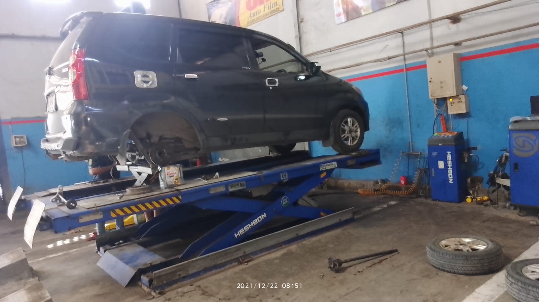 Dijual Cepat! Tempat Usaha Strategis & Siap Operasional di Mojokerto!