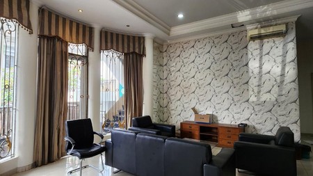 Dijual Rumah Prime Location di Gatot Subroto, Jakarta Selatan