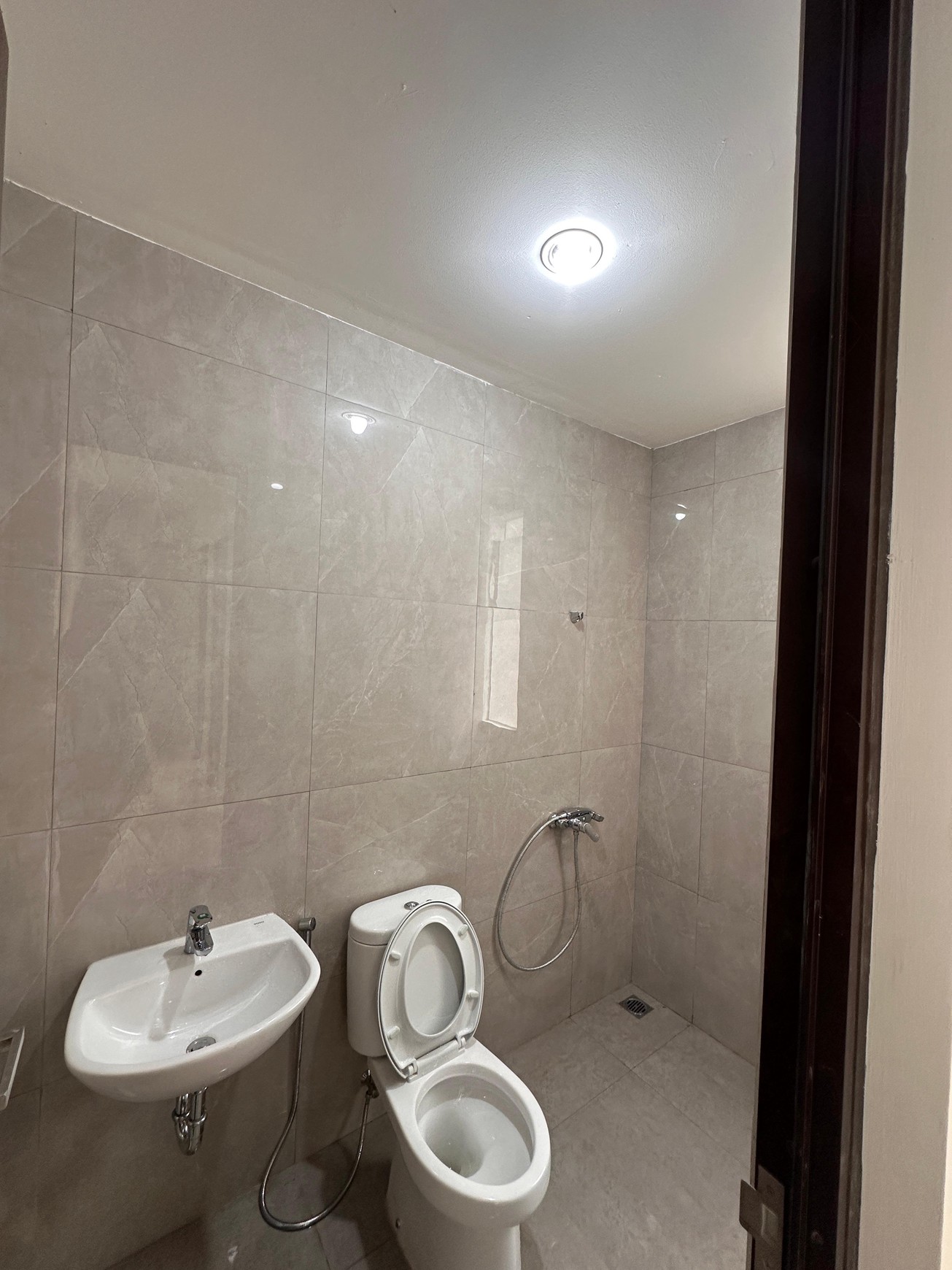 Rumah baru disewakan di Citra Garden Serpong Cluster Aeris, Serpong