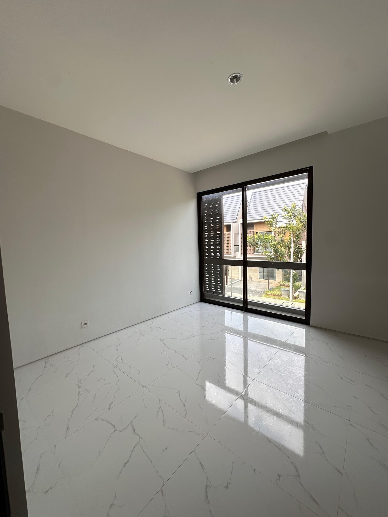Rumah baru disewakan di Citra Garden Serpong Cluster Aeris, Serpong