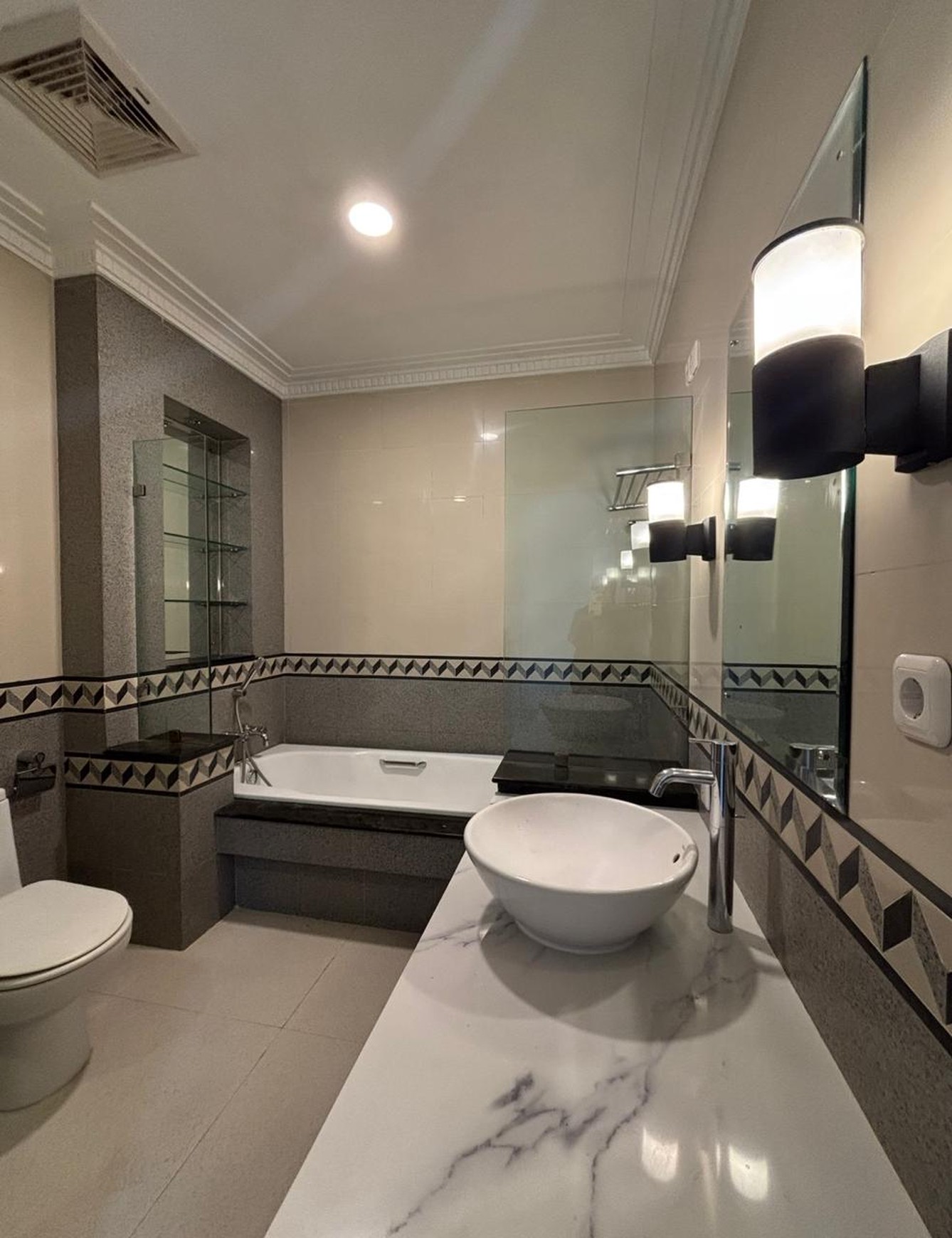 Rumah Cantik, Luxury dan Brand New di Bintaro