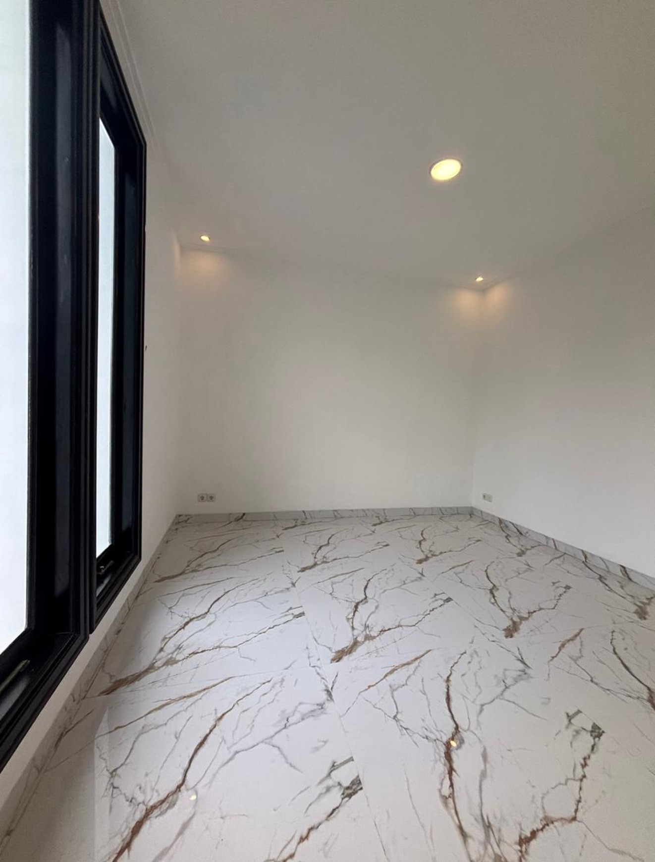 Rumah Cantik, Luxury dan Brand New di Bintaro