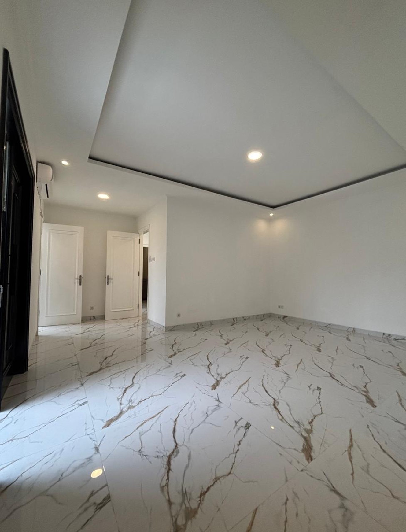 Rumah Cantik, Luxury dan Brand New di Bintaro