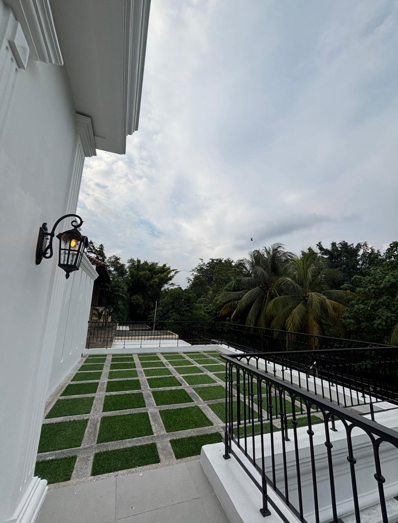 Rumah Cantik, Luxury dan Brand New di Bintaro