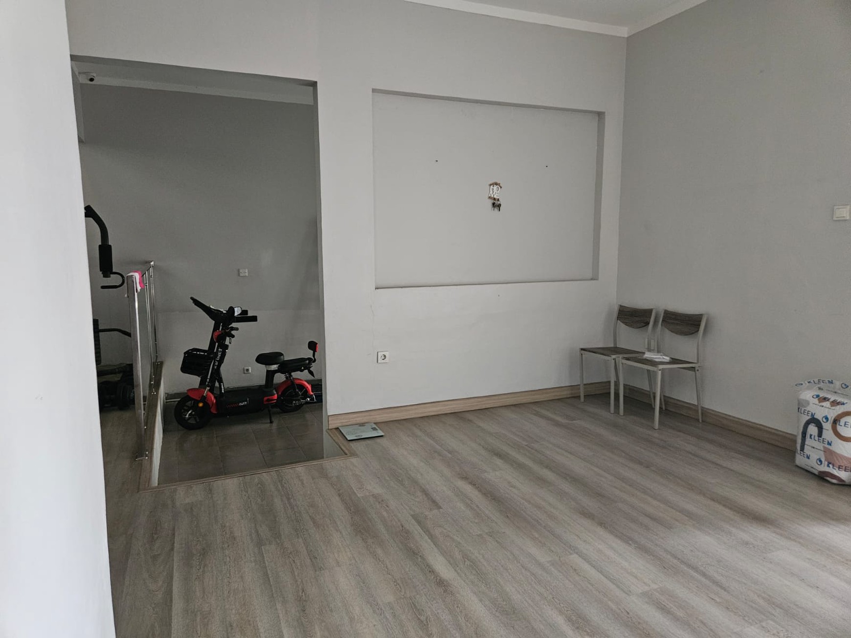 Rumah disewakan di Kebayoran Village Bintaro Sektor 7