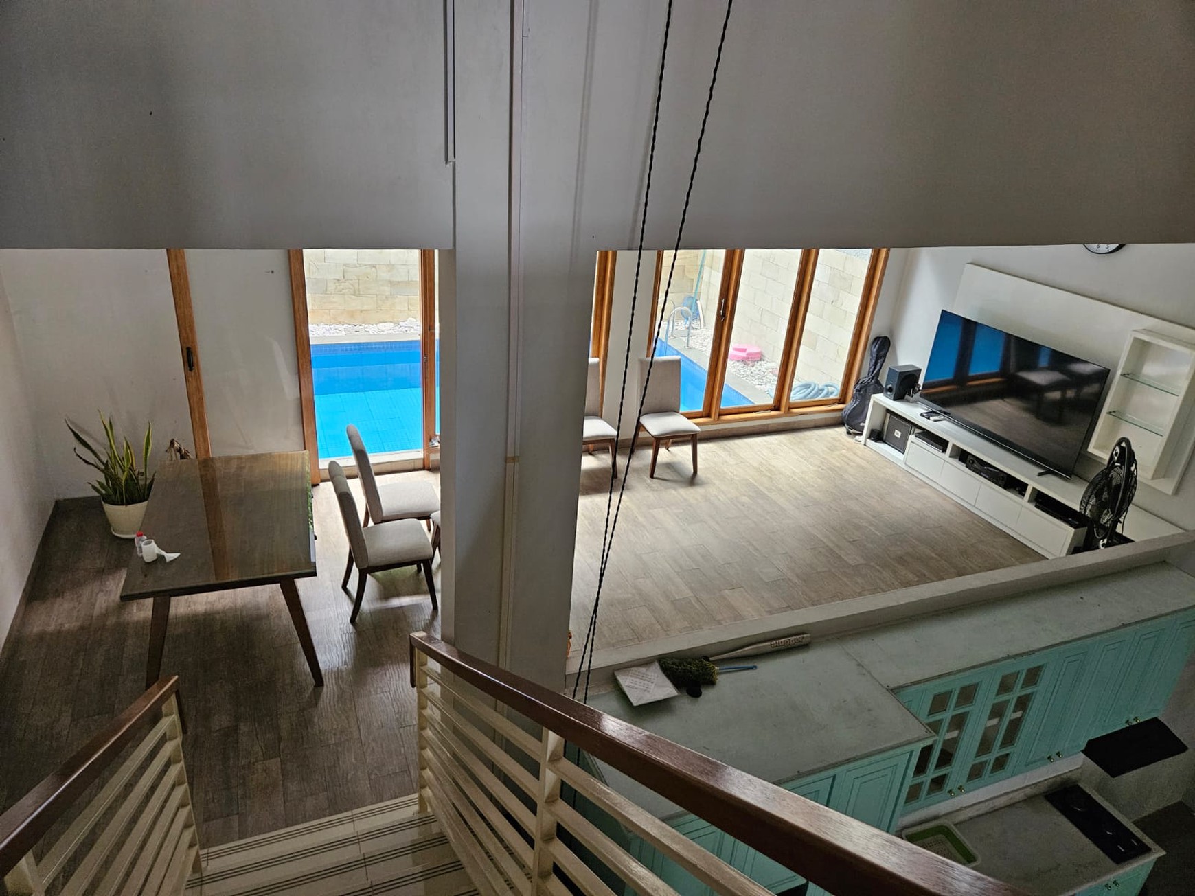 Rumah disewakan di Kebayoran Village Bintaro Sektor 7
