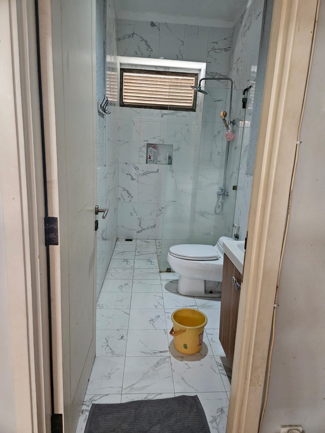 Rumah disewakan di Kebayoran Village Bintaro Sektor 7