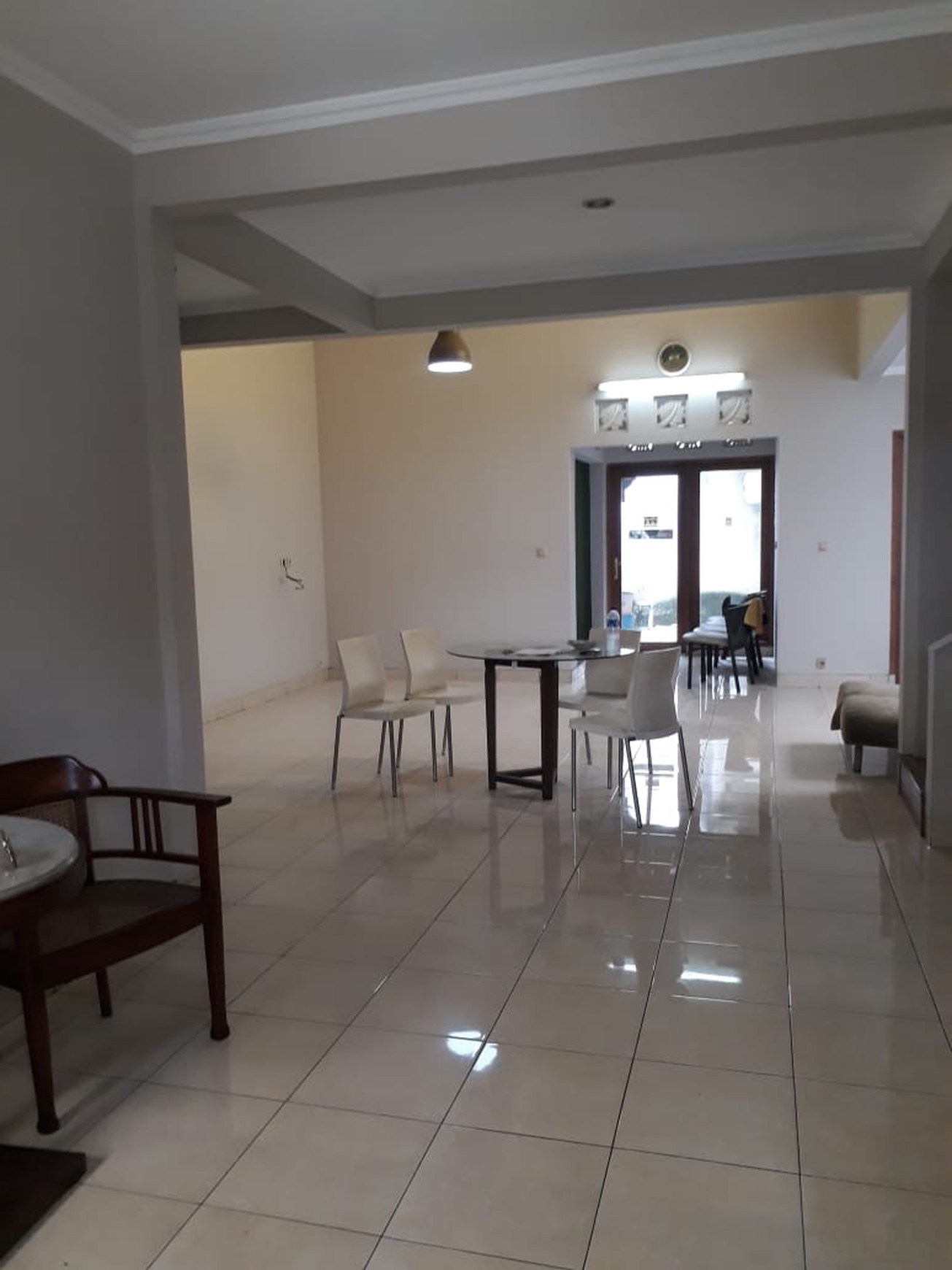 Rumah Bagus Di Bali View, Jl Singaraja Utara Ciputat Tangerang Selatan