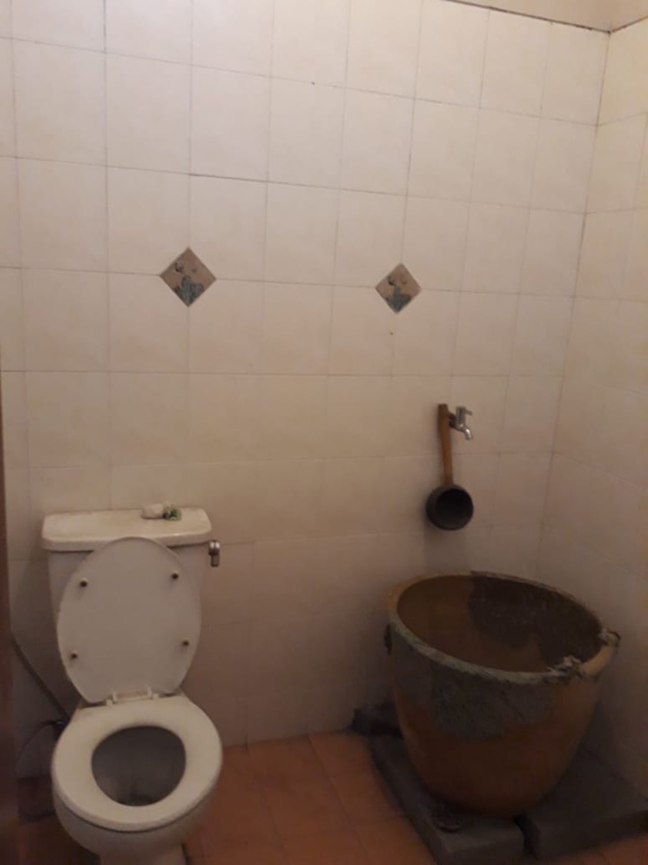 Rumah Bagus Di Bali View, Jl Singaraja Utara Ciputat Tangerang Selatan