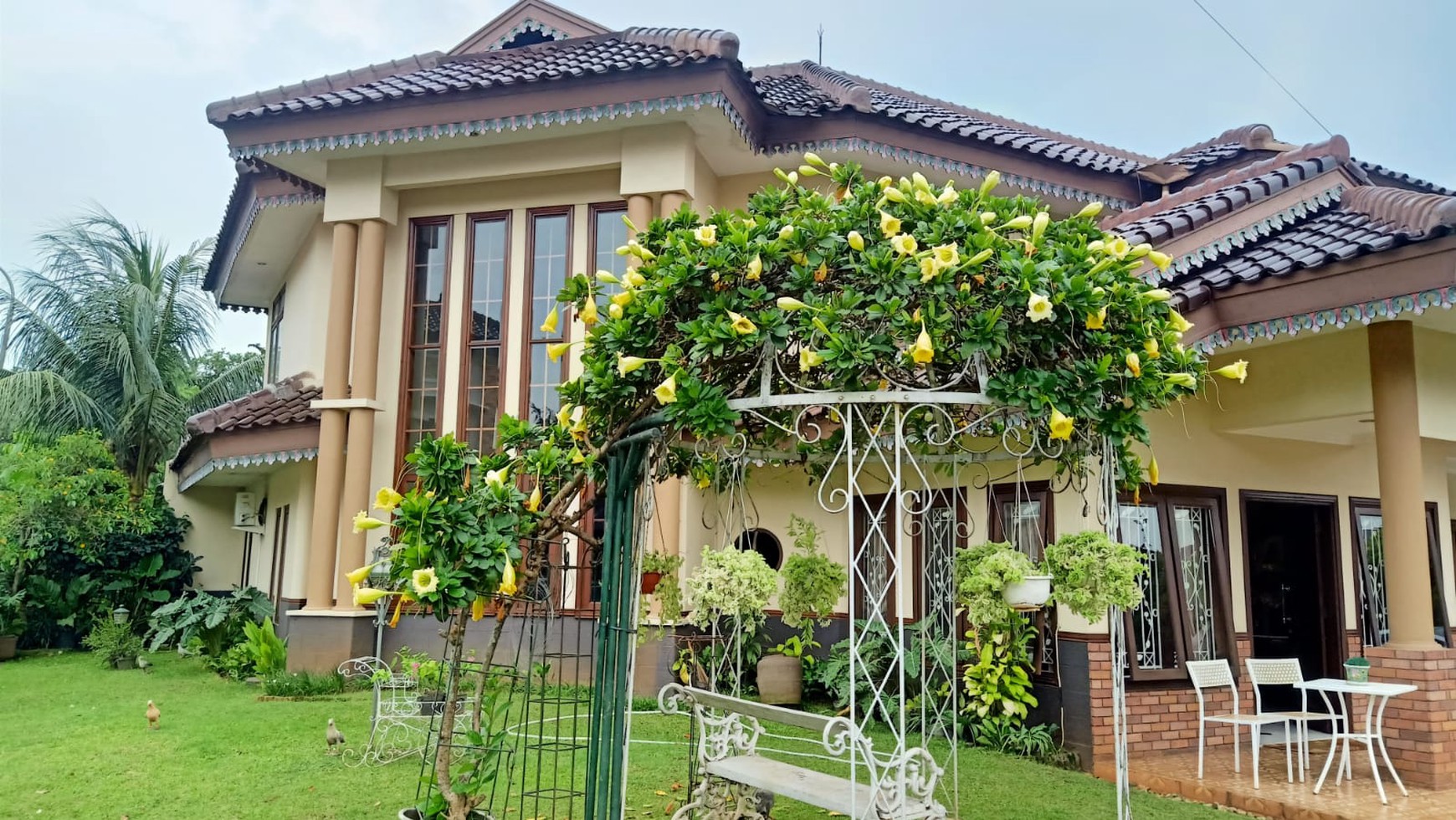 Dijual Rumah Hoek Mewah dalam Cluster Cikini di Bintaro Jaya