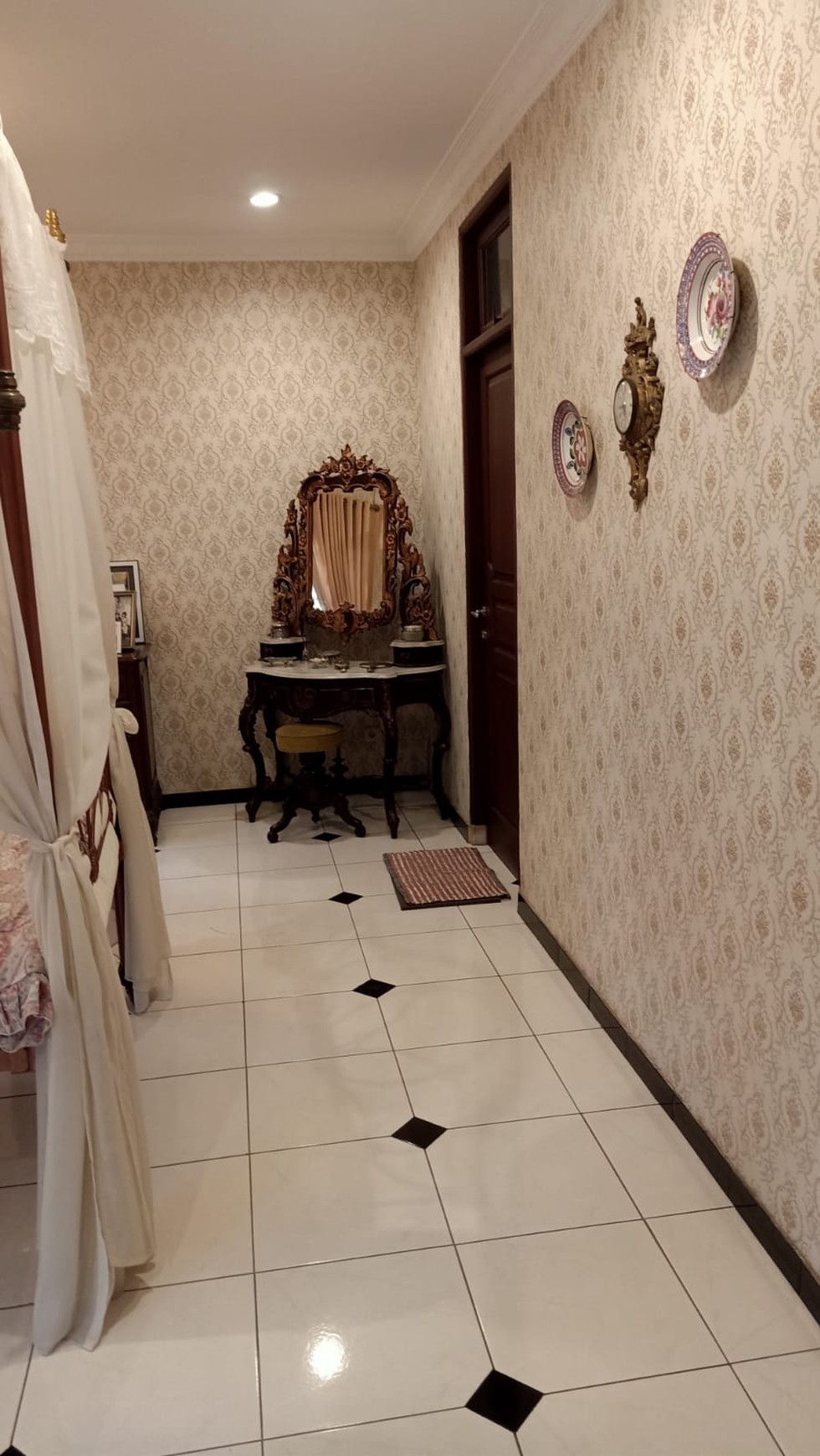 Dijual Rumah Hoek Mewah dalam Cluster Cikini di Bintaro Jaya