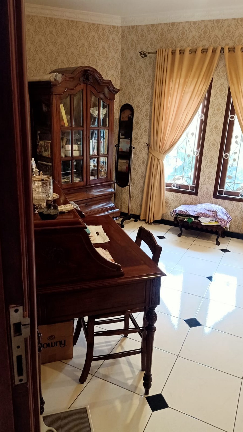 Dijual Rumah Hoek Mewah dalam Cluster Cikini di Bintaro Jaya