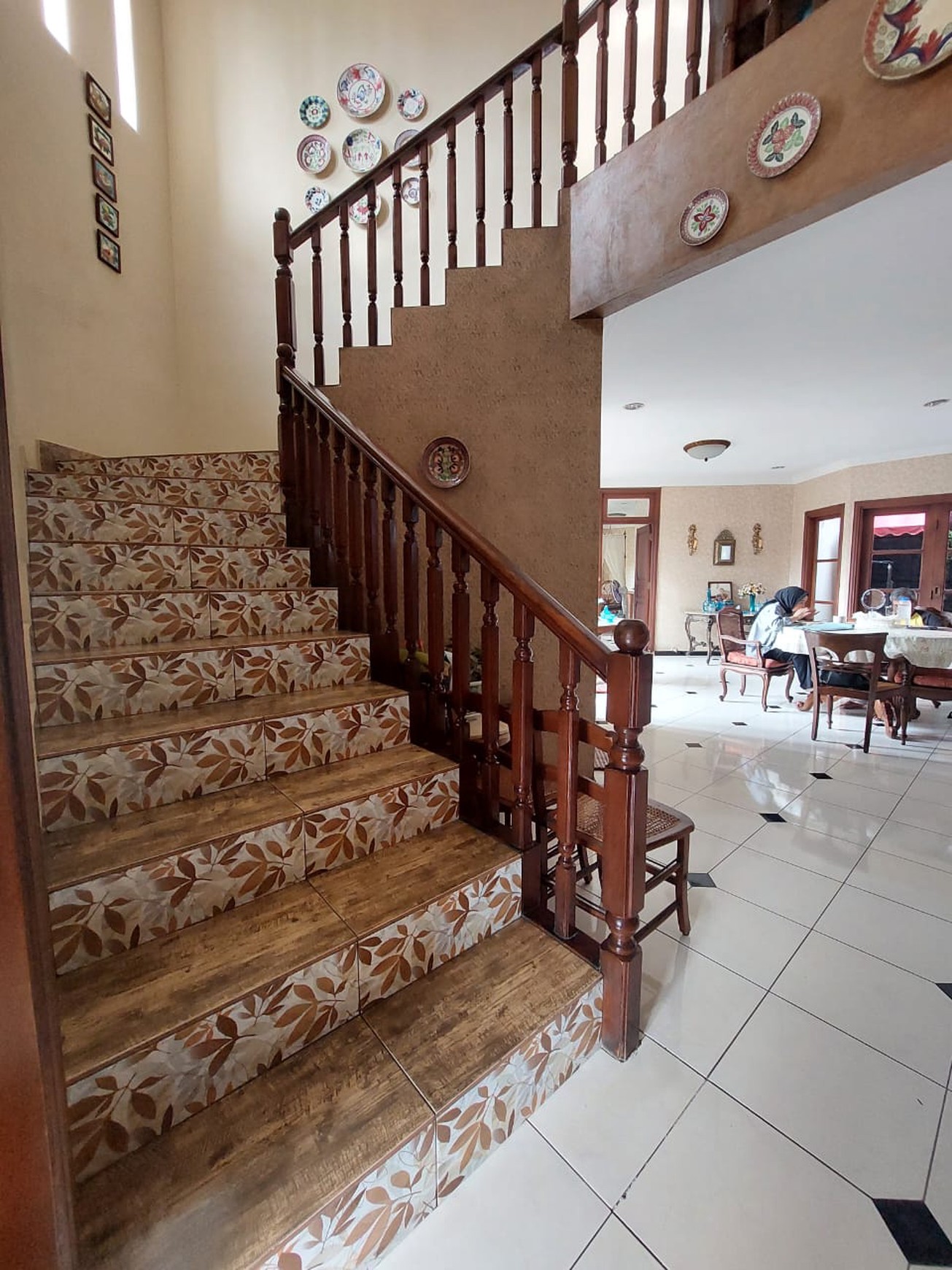 Dijual Rumah Hoek Mewah dalam Cluster Cikini di Bintaro Jaya