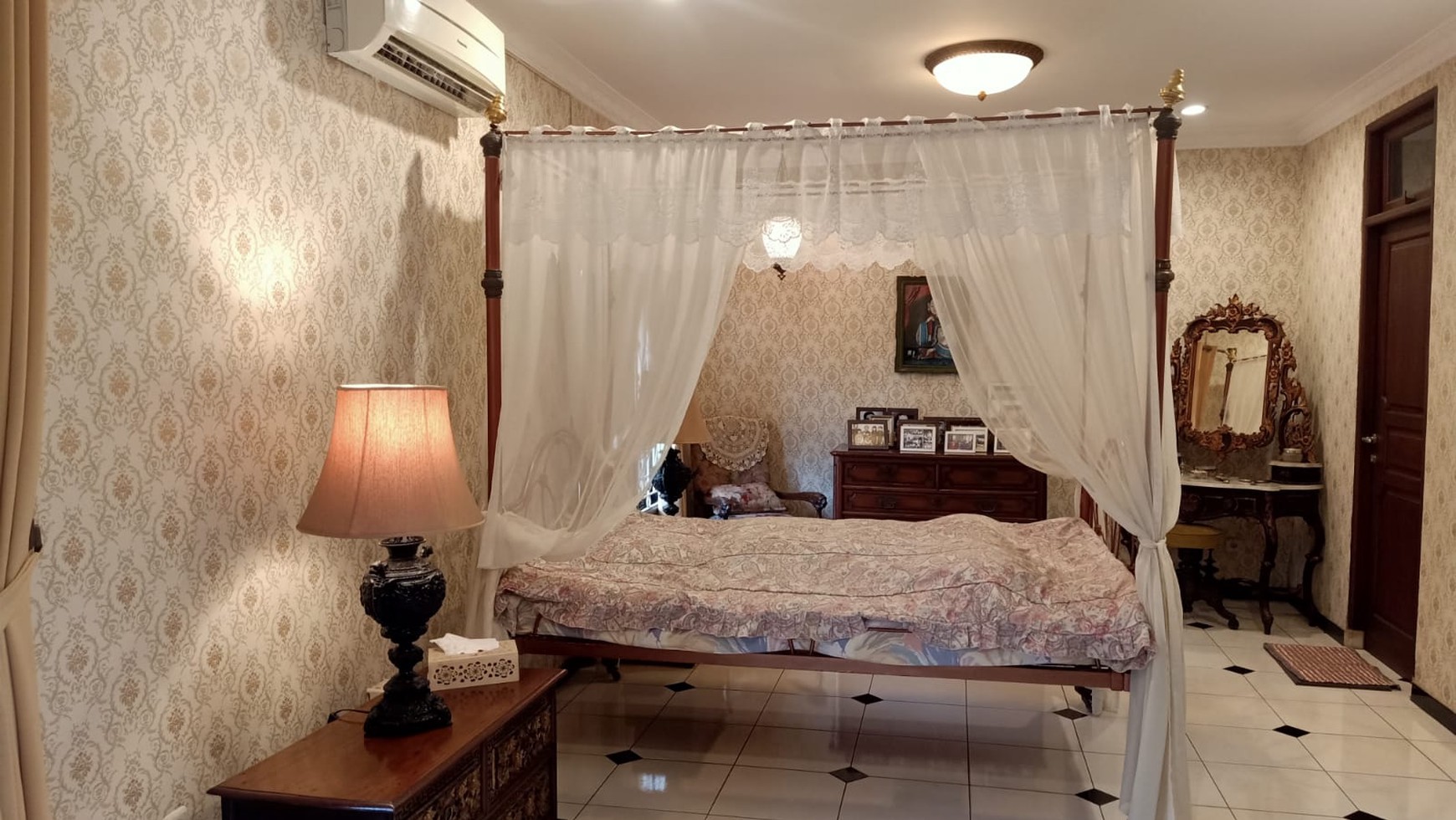 Dijual Rumah Hoek Mewah dalam Cluster Cikini di Bintaro Jaya