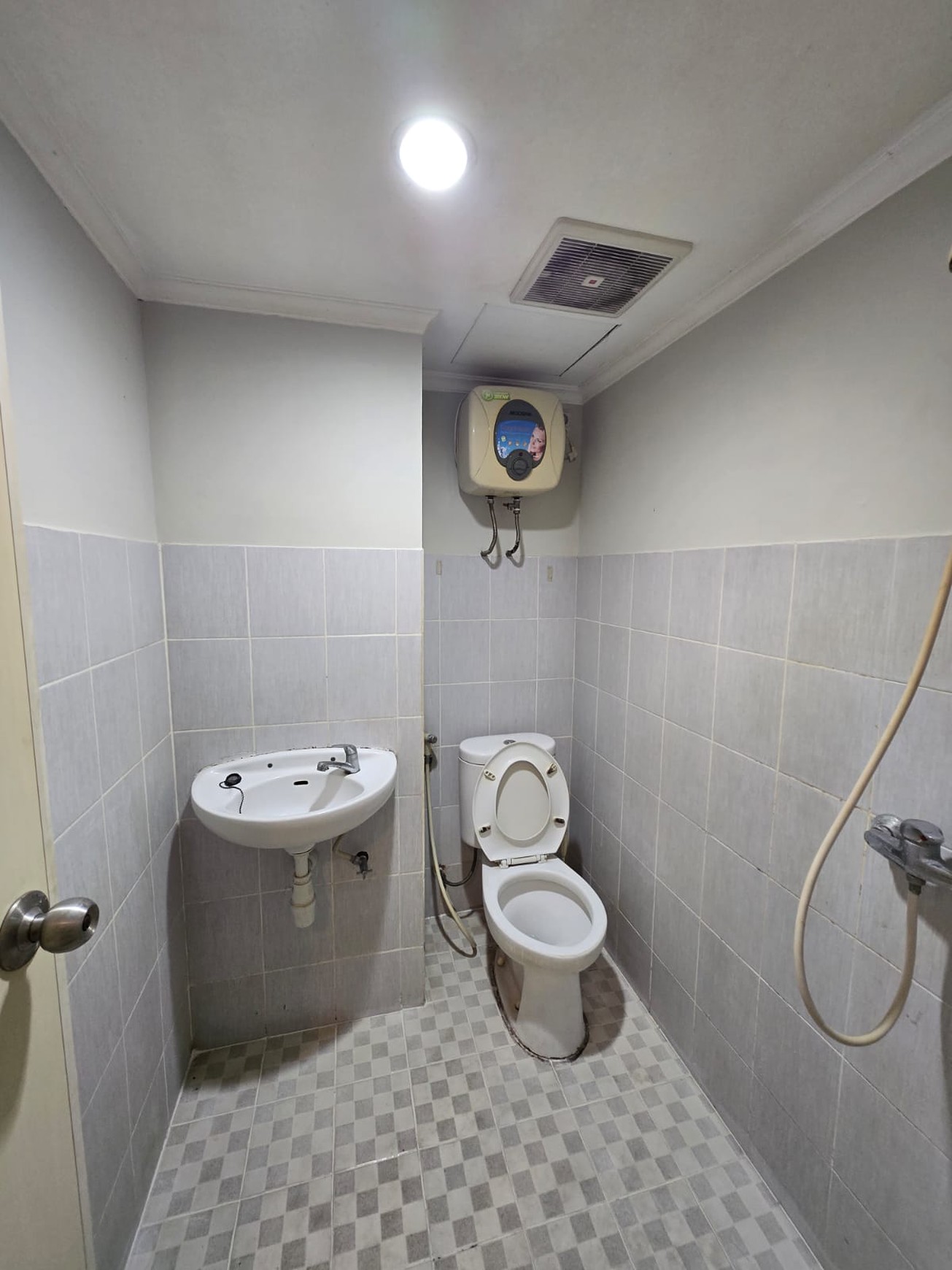 Apartemen Puncak Kertajaya 2BR Full Furnished