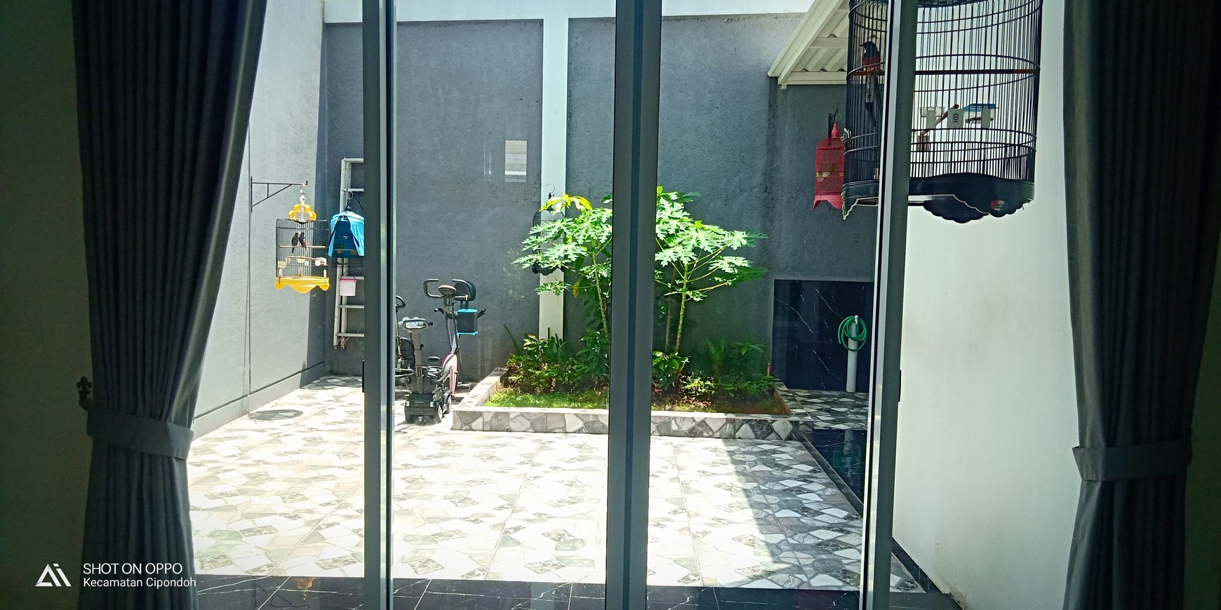 Rumah Siap Huni di Cluster Mallbery, Banjar Wijaya, Cipondoh