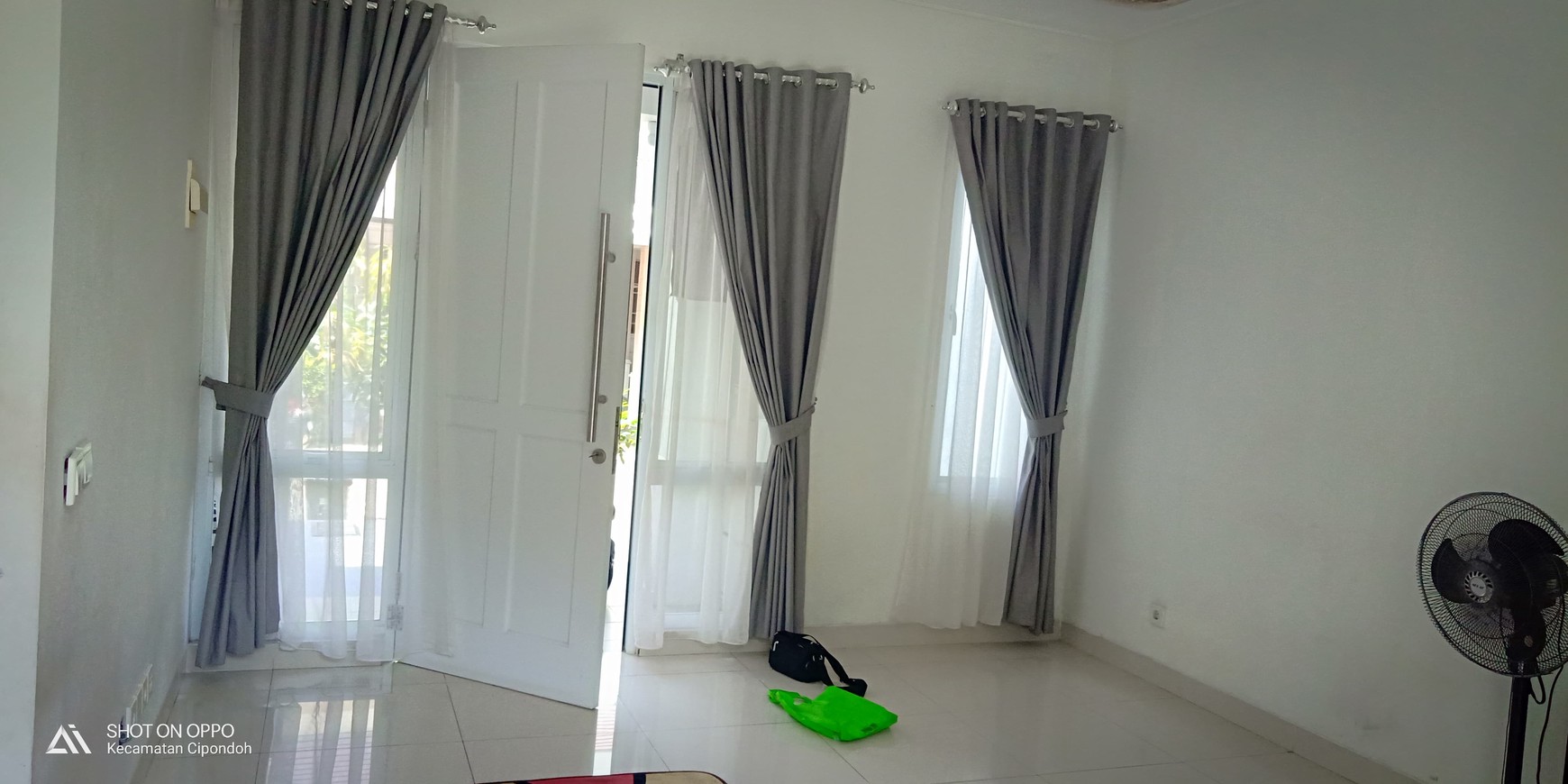 Rumah Siap Huni di Cluster Mallbery, Banjar Wijaya, Cipondoh