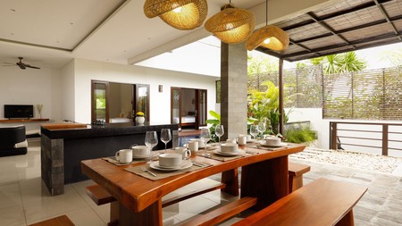 For Sale Traditional Balinese Villa With Sea View In Dharmawangsa, Benoa