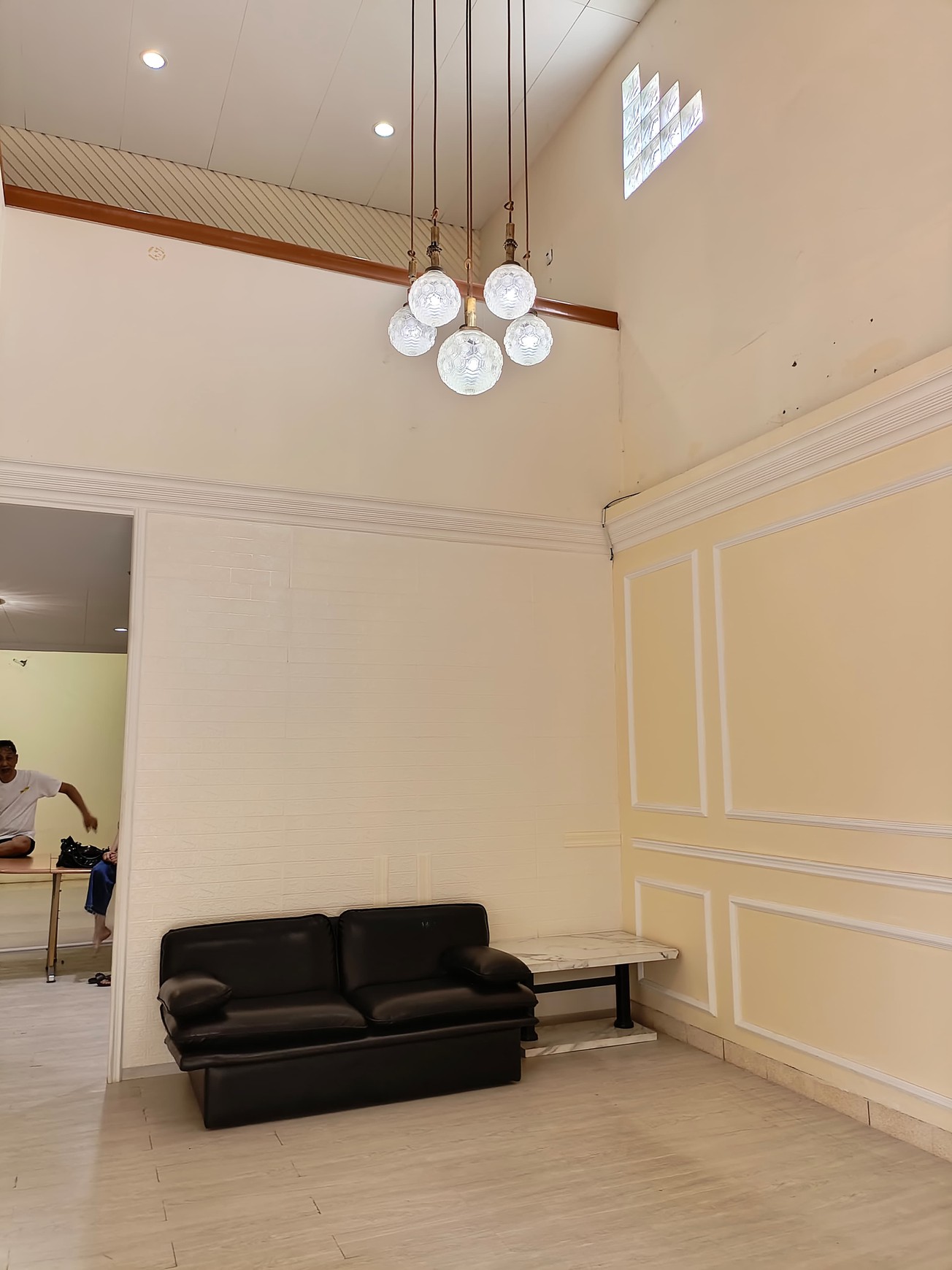 Rumah bangunan terawat dan siap huni di ciniru jakarta selatan