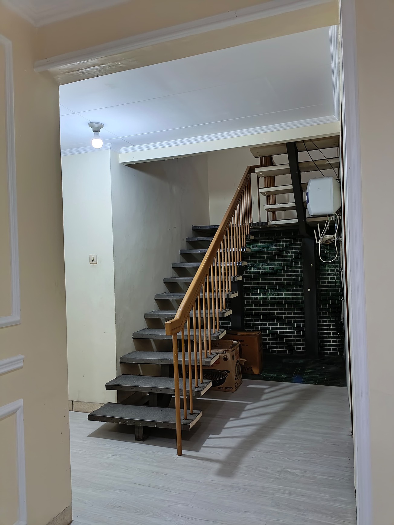 Rumah bangunan terawat dan siap huni di ciniru jakarta selatan