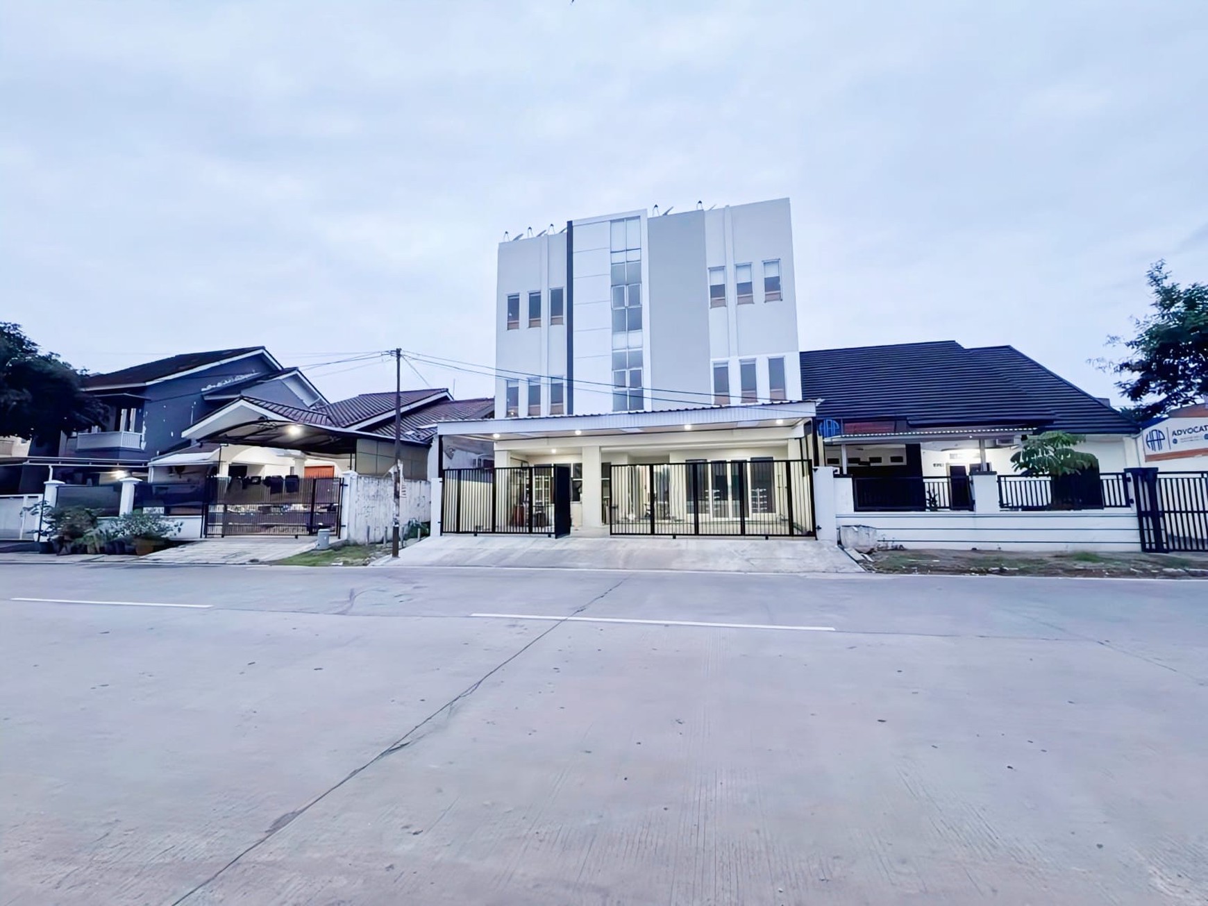 Ruang Usaha Di Jl Batam BSD Tangerang Selatan