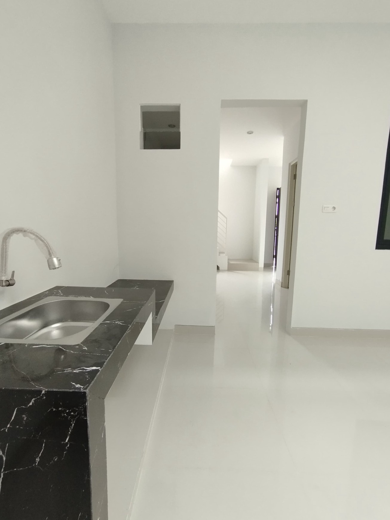 Sewa Rumah Murah Dharmahusada Surabaya 