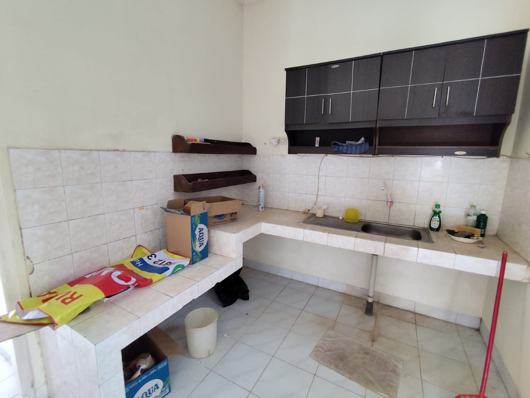 Rumah 1,5 Lantai dalam Perum Taman Cemara, Maguwoharjo, Depok, Sleman
