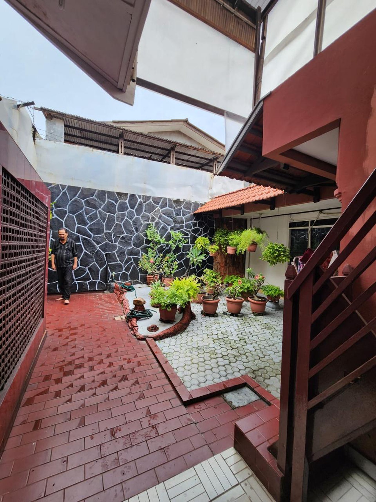 DI JUAL RUMAH SIAP HUNI DI PAL BATU - MENTENG DALAM, TEBET - JAKARTA SELATAN