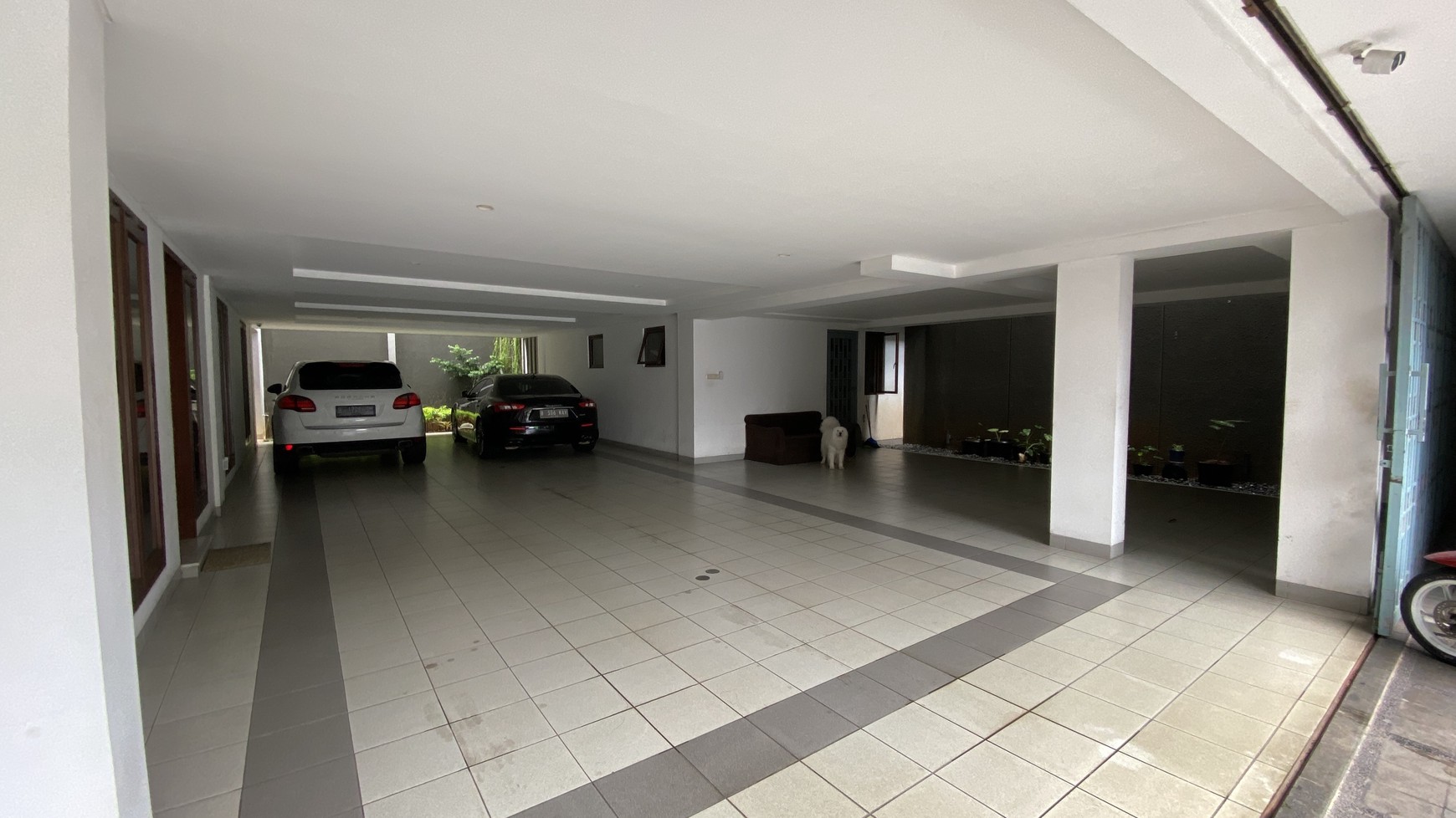 MODERN AND BEAUTIFUL HOUSE AT KEBAYORAN BARU AREA