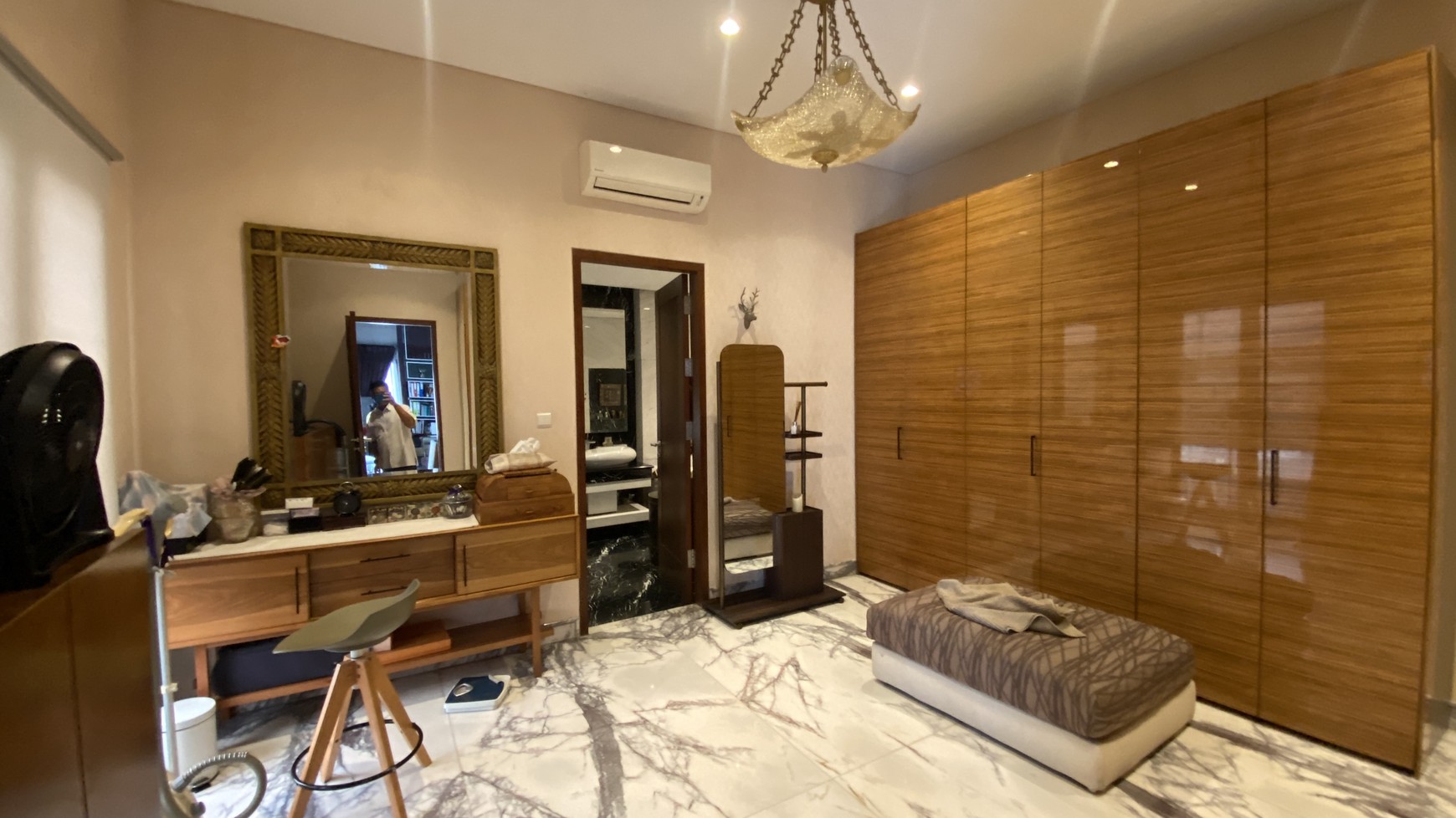 MODERN AND BEAUTIFUL HOUSE AT KEBAYORAN BARU AREA