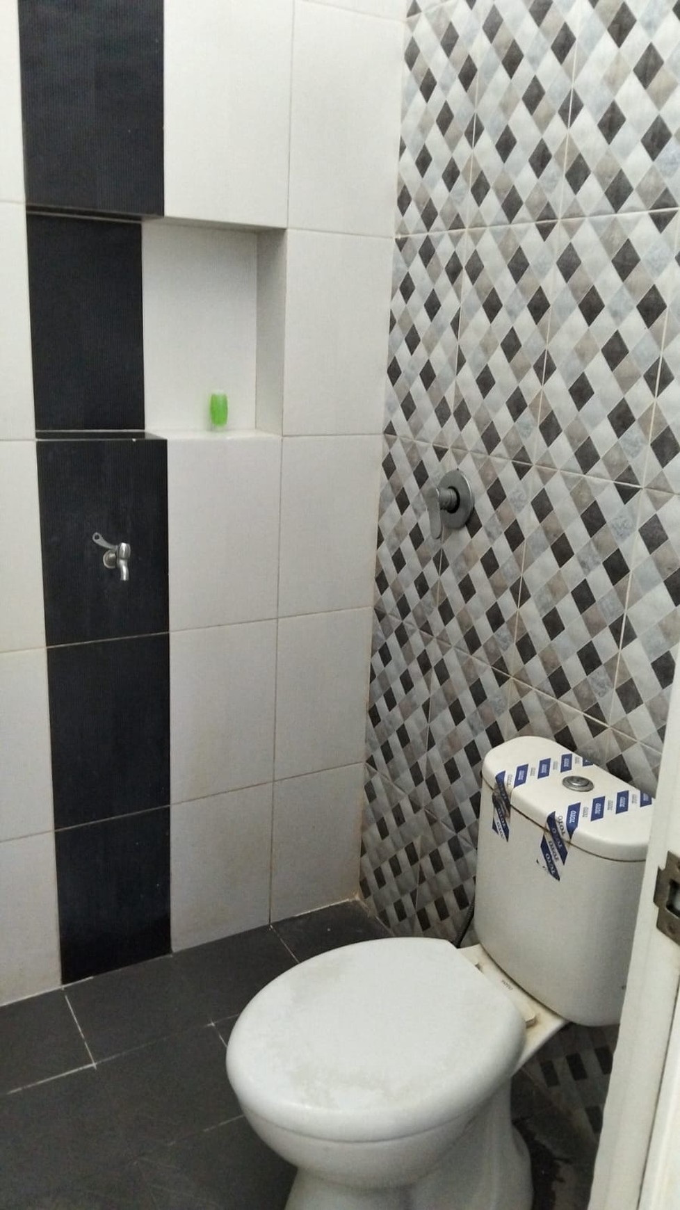 Investasi Rumah kost Furnish 23 kamar Tidur Lokasi Dekat Pemda Sleman