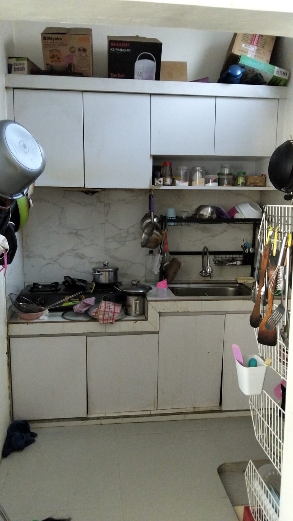 Investasi Rumah kost Furnish 23 kamar Tidur Lokasi Dekat Pemda Sleman