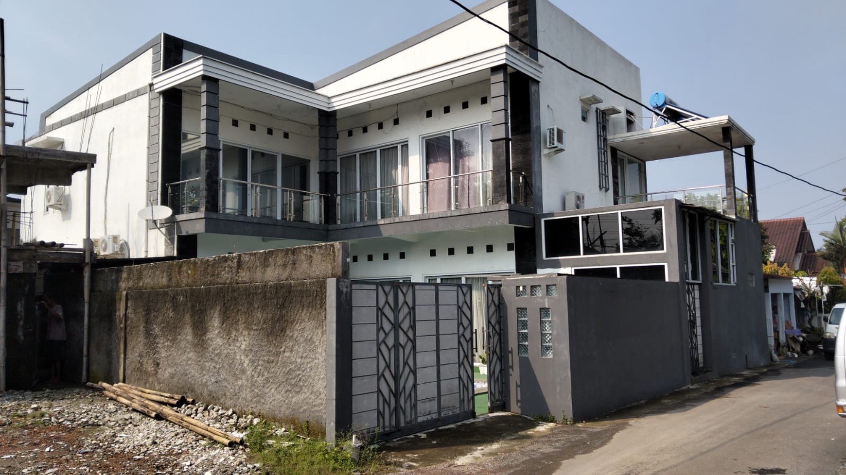 Investasi Rumah kost Furnish 23 kamar Tidur Lokasi Dekat Pemda Sleman