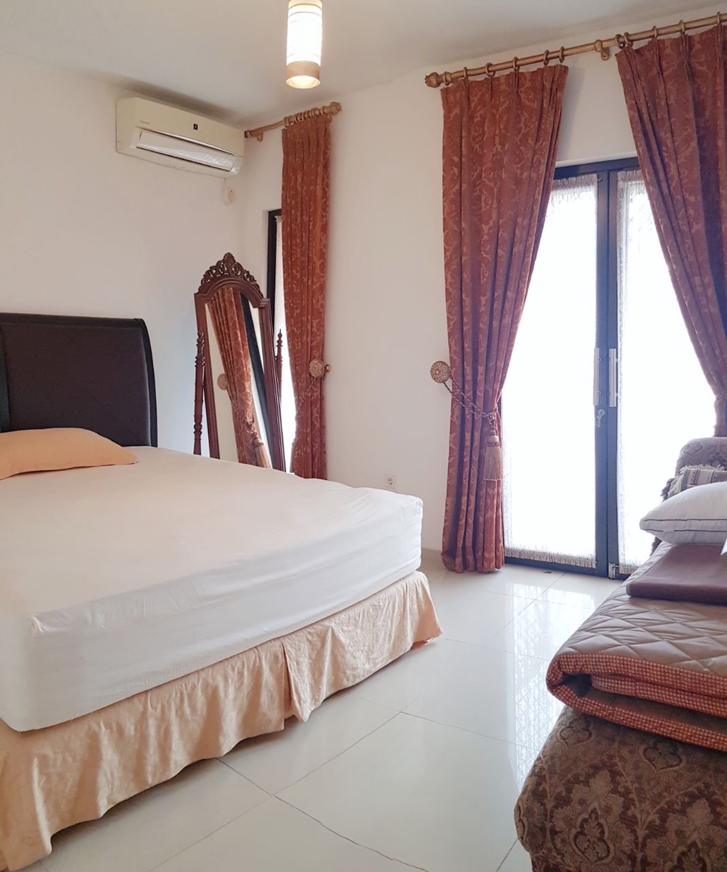 Rumah Bagus Di Tamarin Lane Lebak Bulus Jakarta Selatan