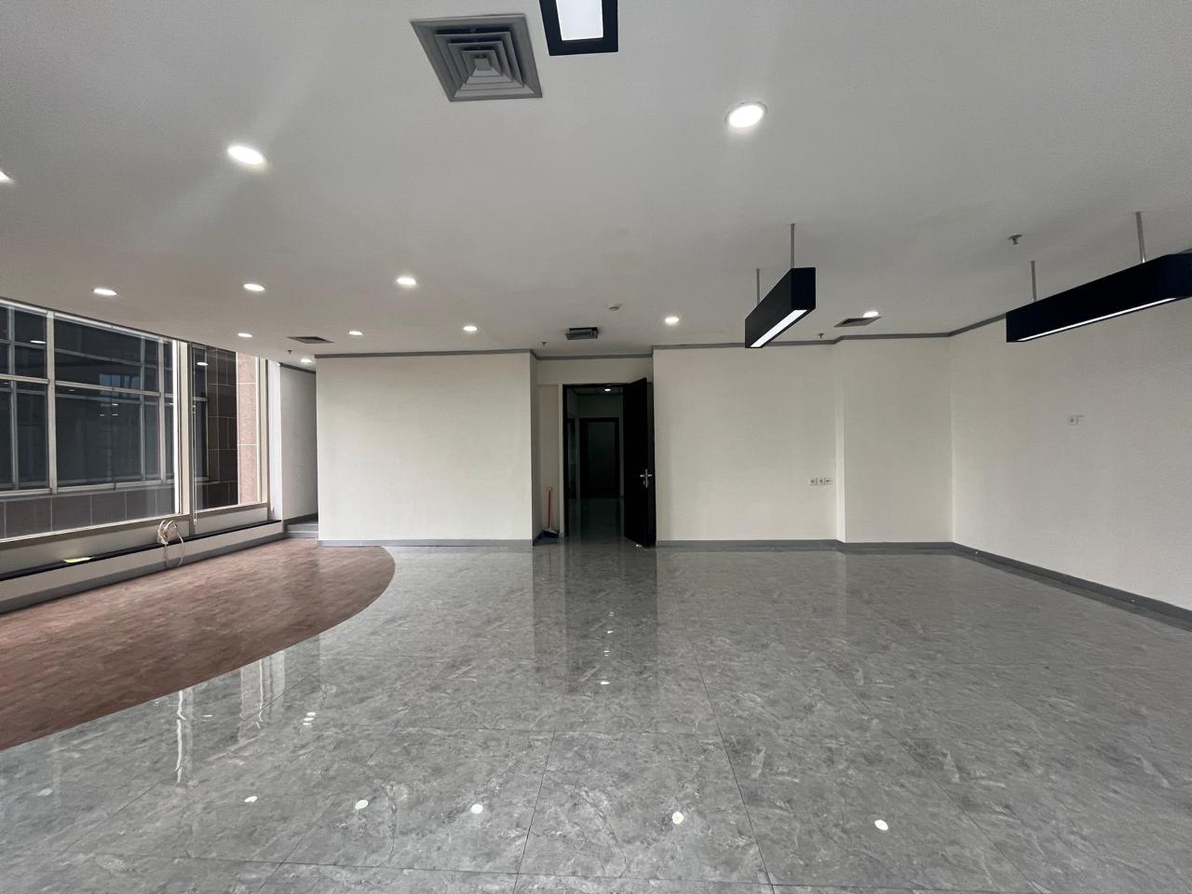 Office Space di Plaza Asia Senayan