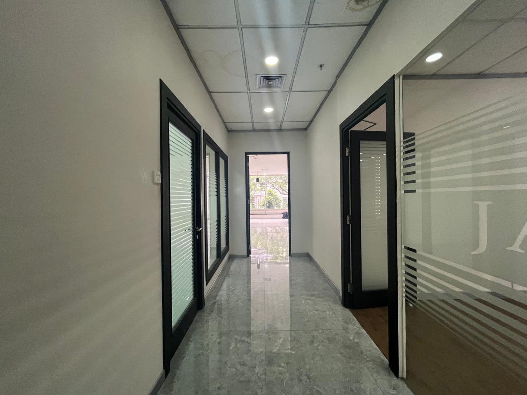 Office Space di Plaza Asia Senayan