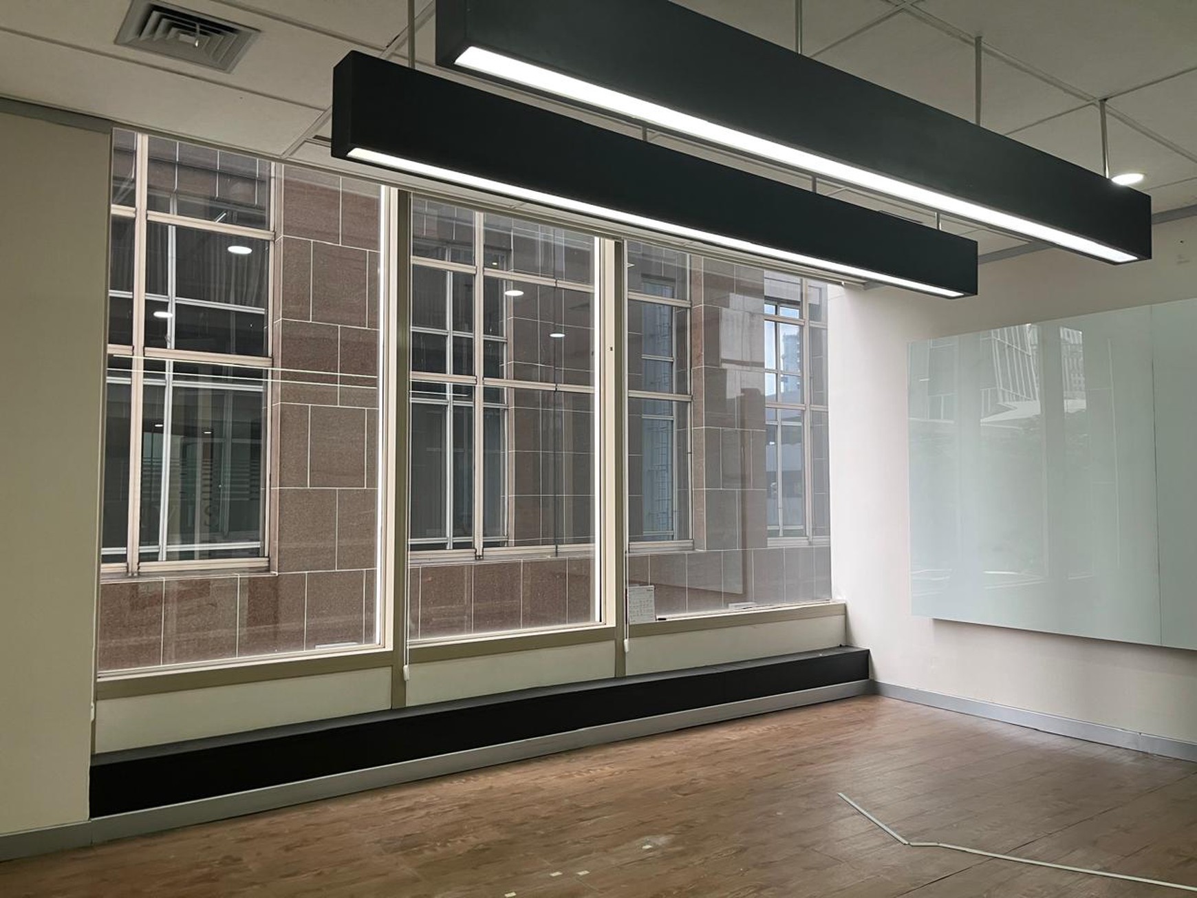 Office Space di Plaza Asia Senayan