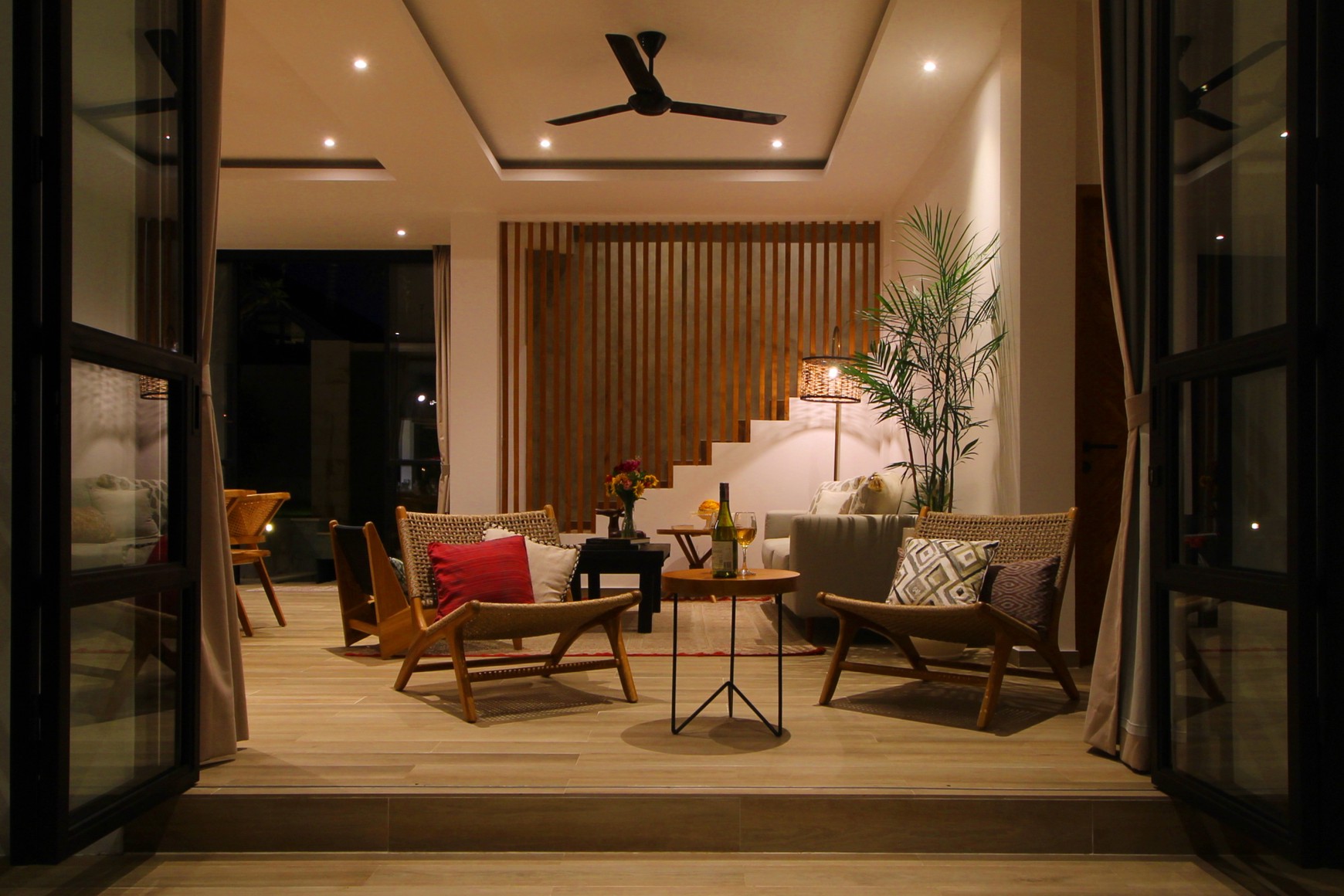 Luxury For Rent Villa 4 Bedrooms in Berawa Canggu Bali