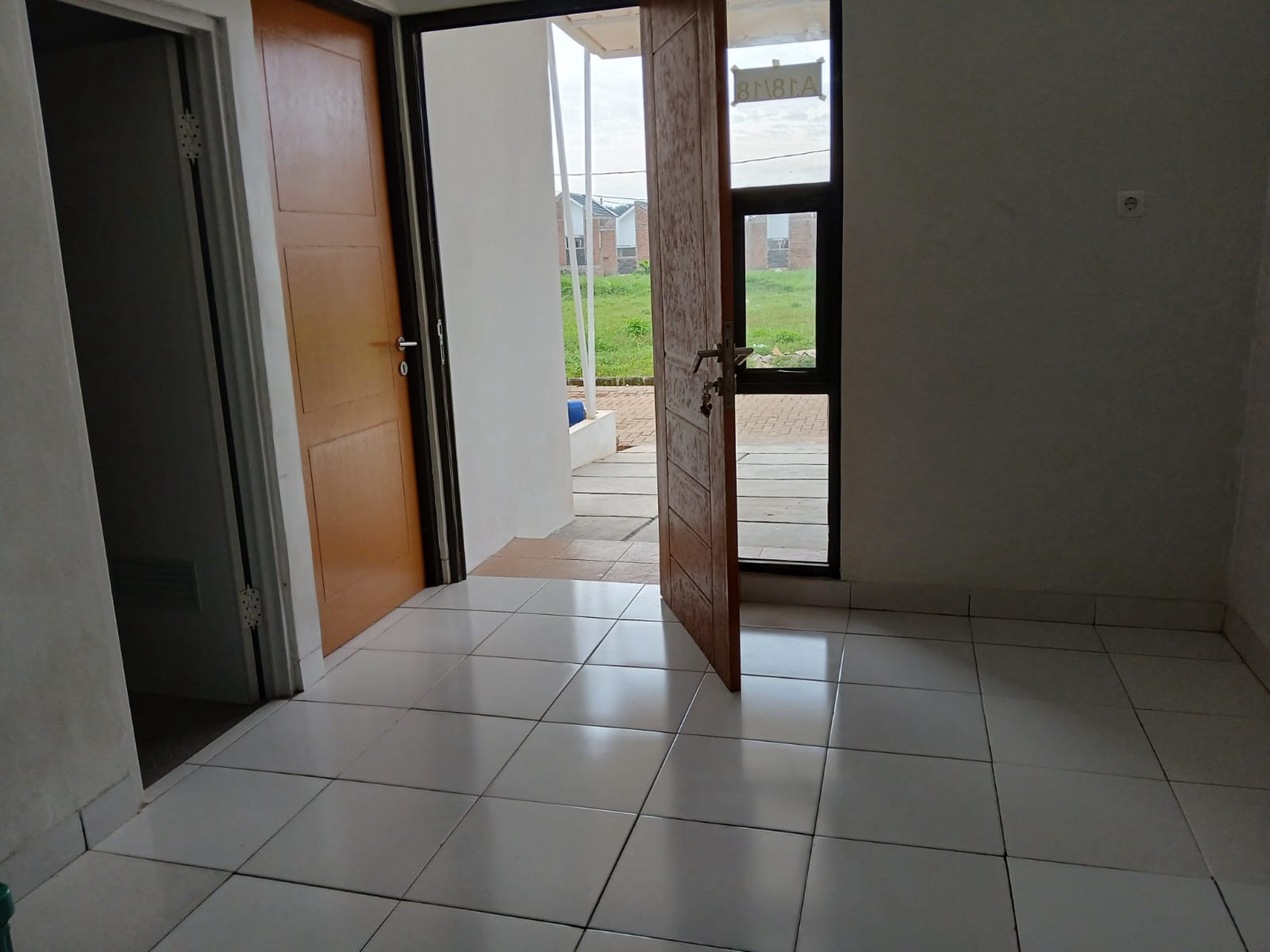 RUMAH BARU MINIMALIS SIAP HUNI DI GRAND MEKARSARI CILEUNGSI