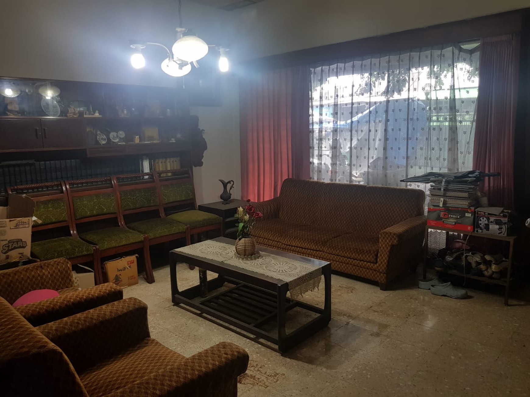 Dijual rumah tua di lokasi strategis dengan harga dibawah NJOP