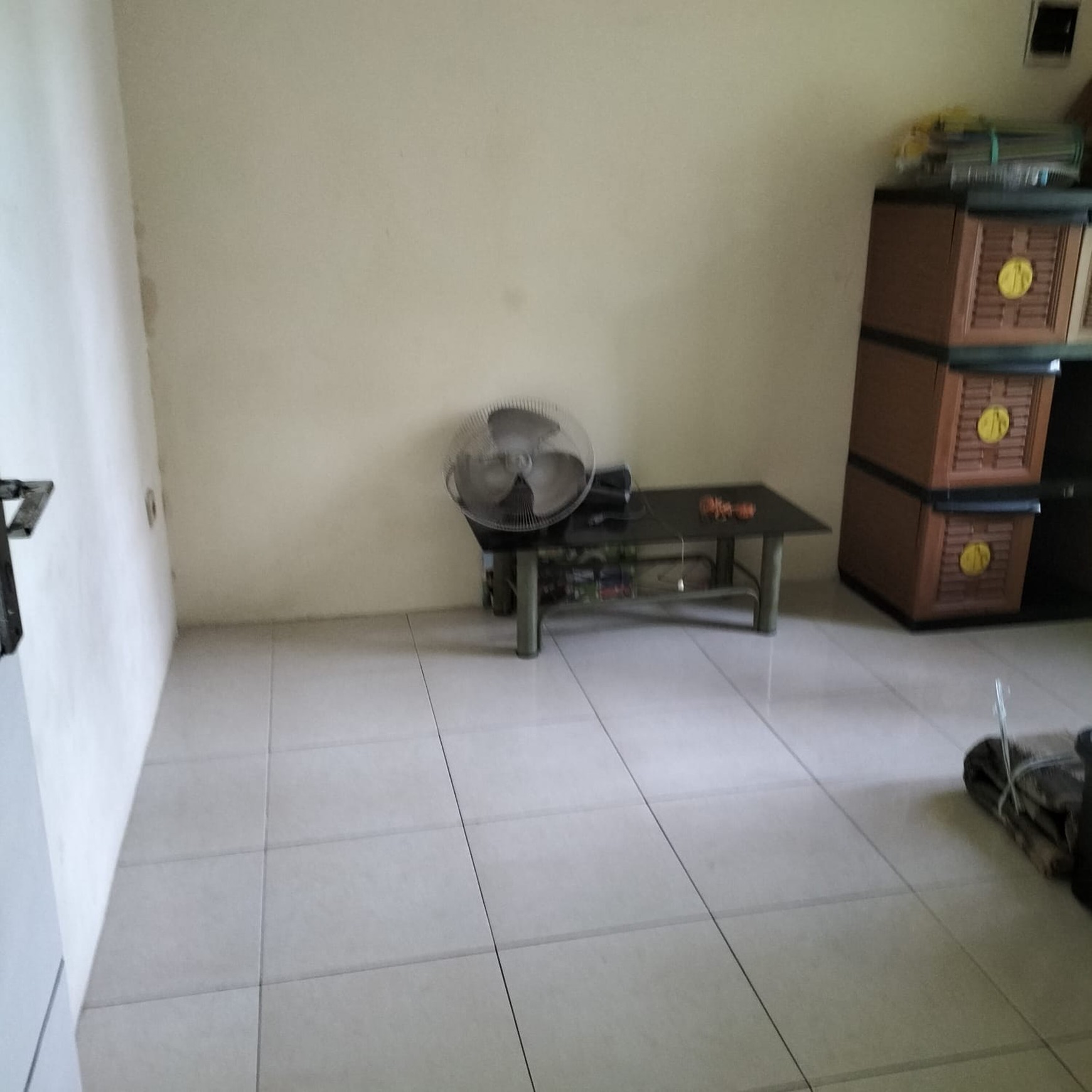 Jual cepat rumah 400 jutaan di surabaya barat graha kencana pakal