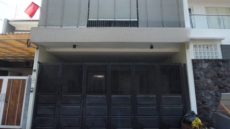 Lelang Rumah Usaha Kalisari, Surabaya 