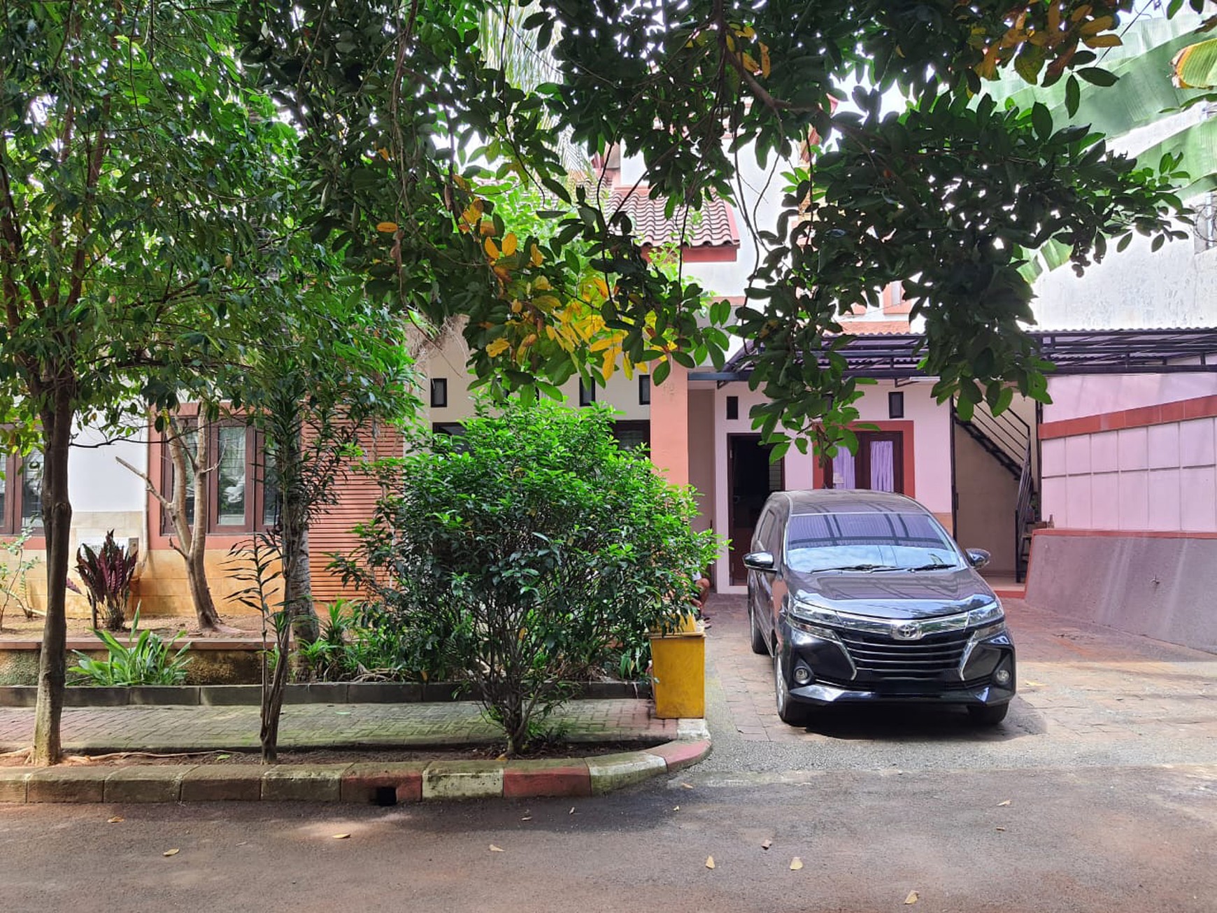 Rumah 2 Lantai Siap Huni dengan Hunian Nyaman dan Asri @Margonda, Depok