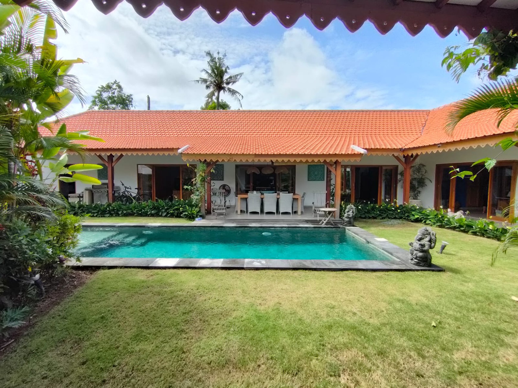 Villa Leasehold 4 Bedroom In Buduk Canggu Bali